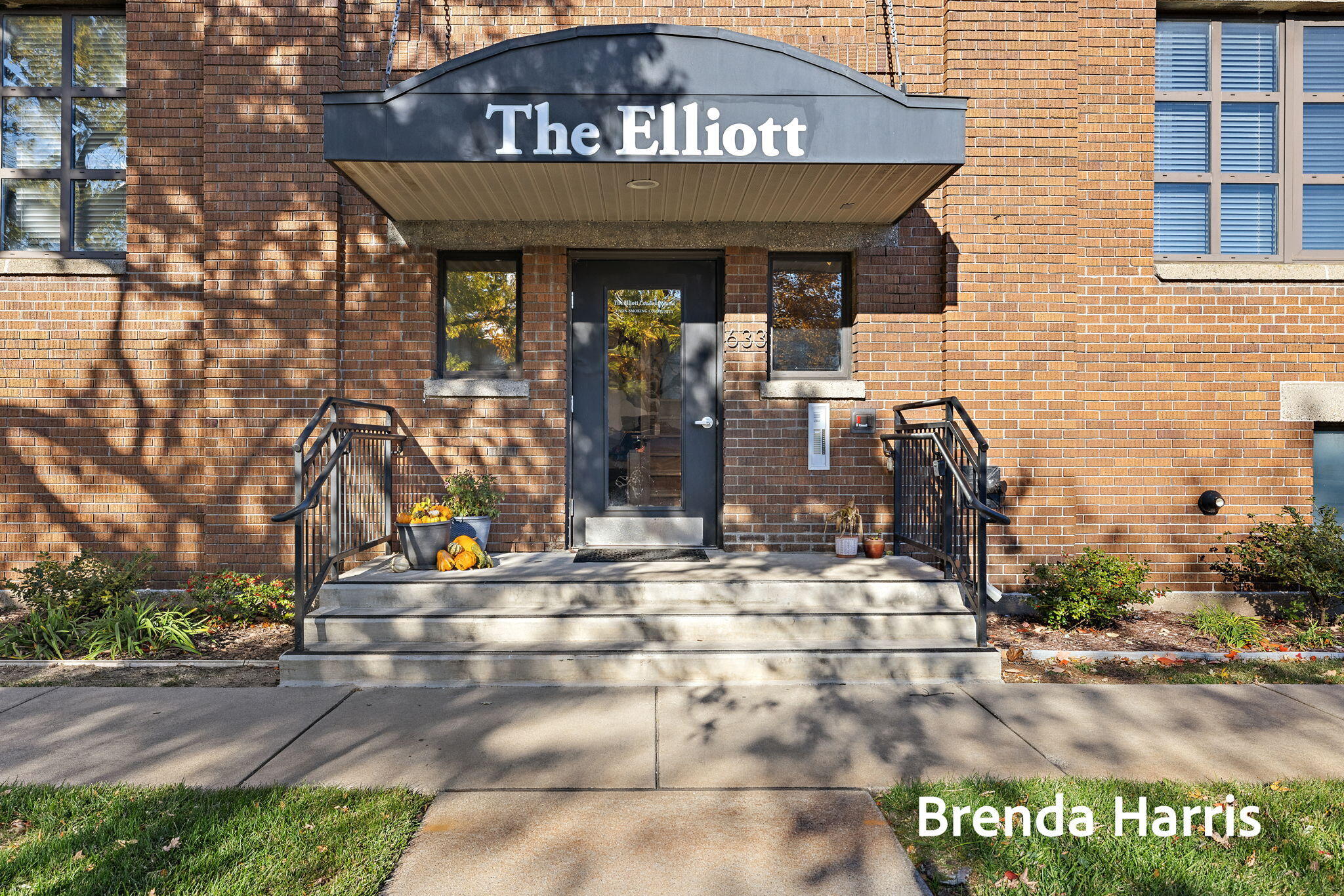633 Elliott Avenue Unit: #12