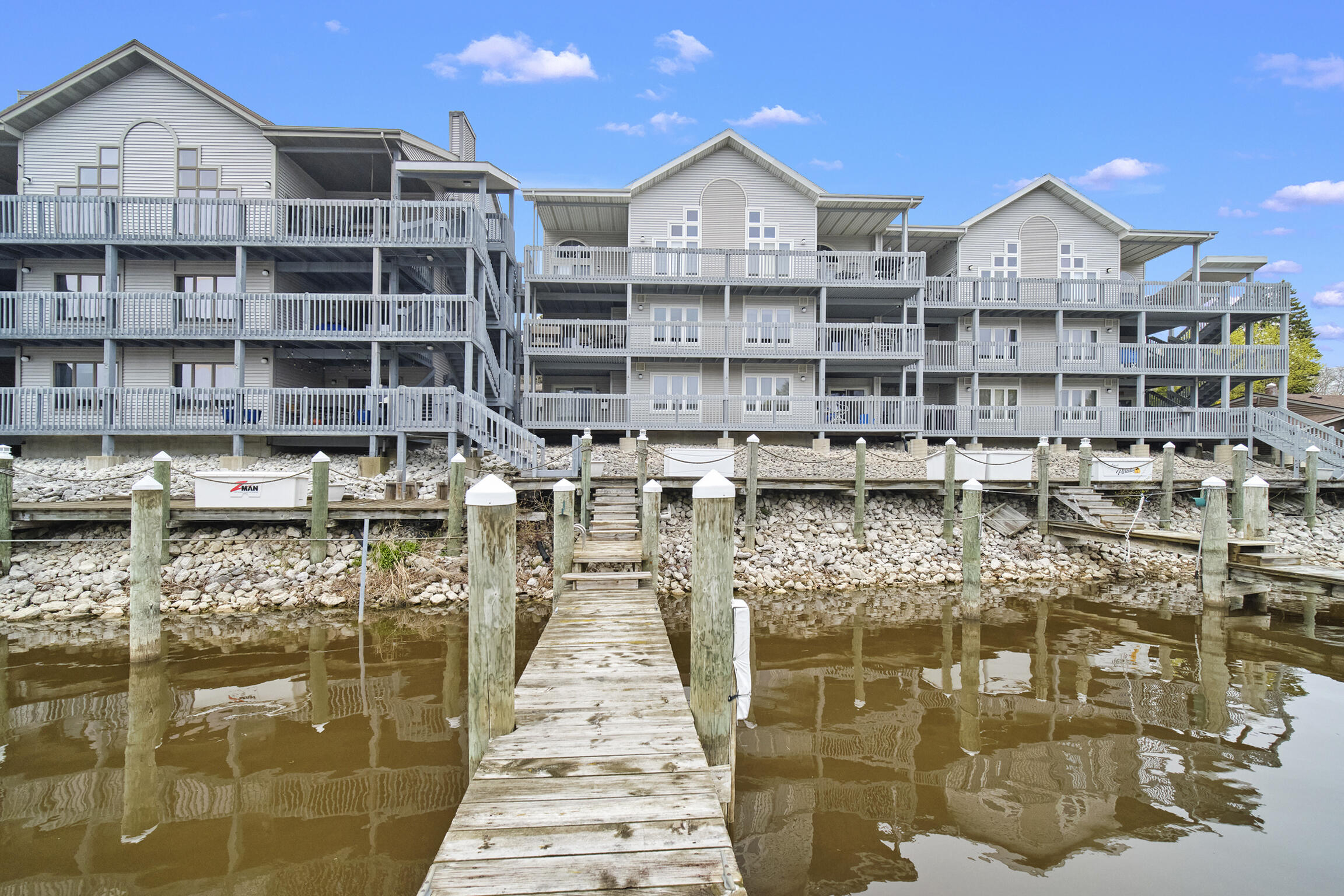 315 5th Avenue Unit: 17