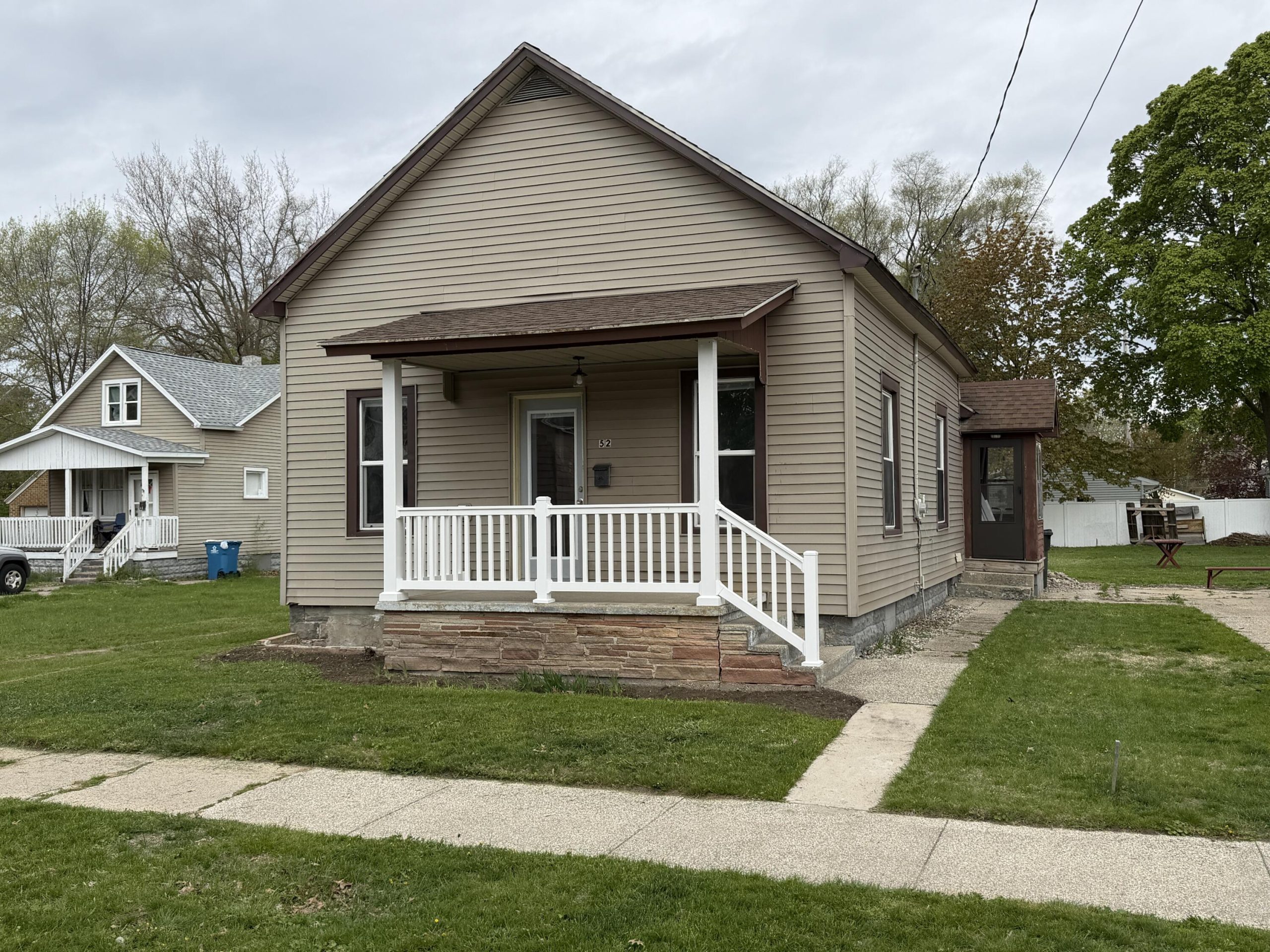52 Iona Avenue