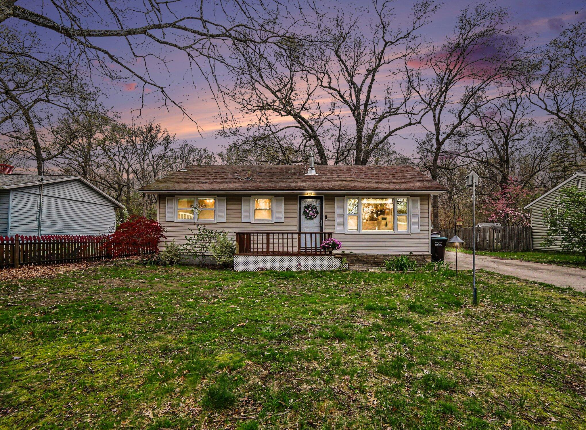 2492 Wesley Avenue