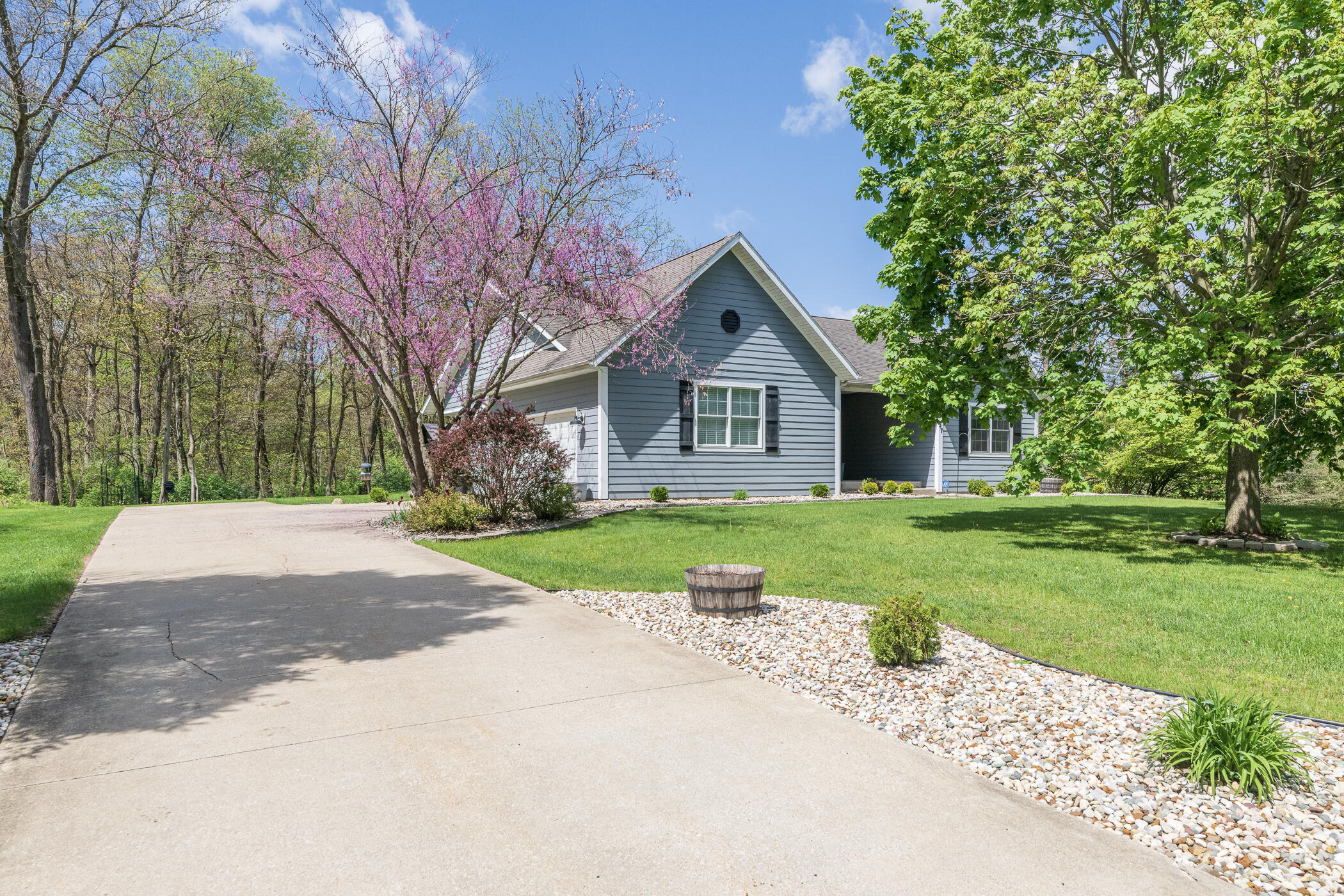 37 Summerset Drive