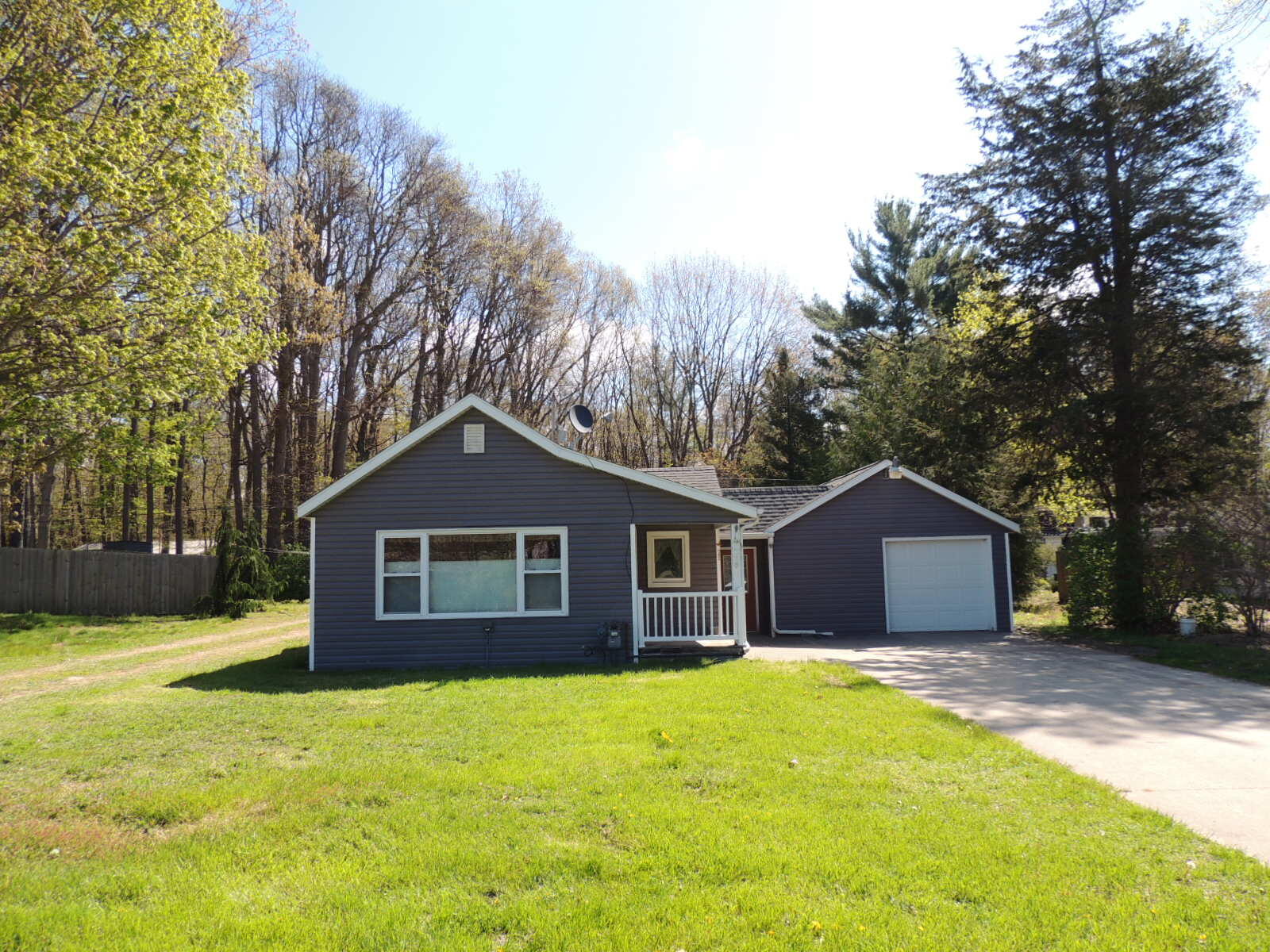 3323 Blue Star Highway