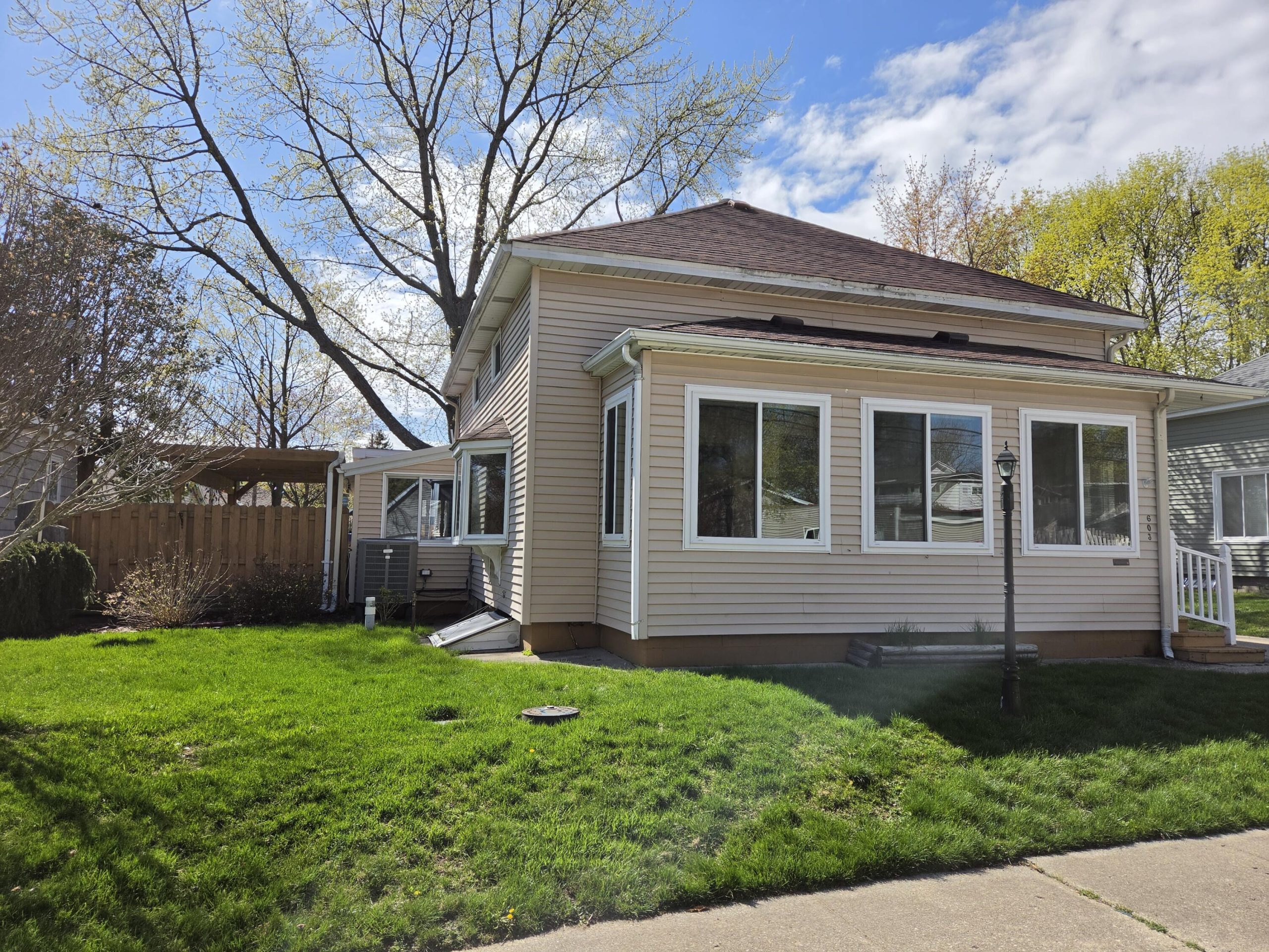 603 New William Street