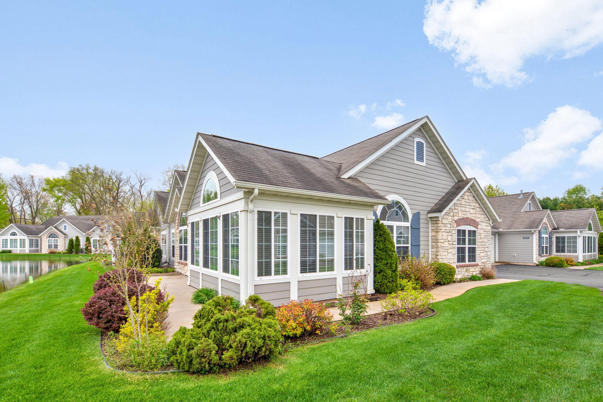 2853 Villa Lane