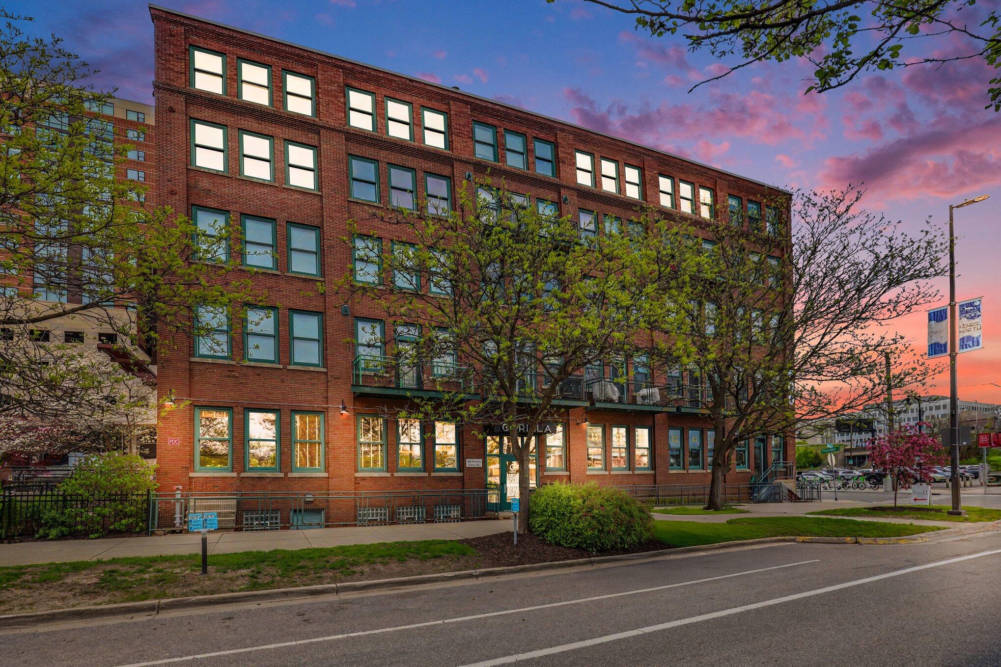 600 Monroe Avenue NW Unit: 409