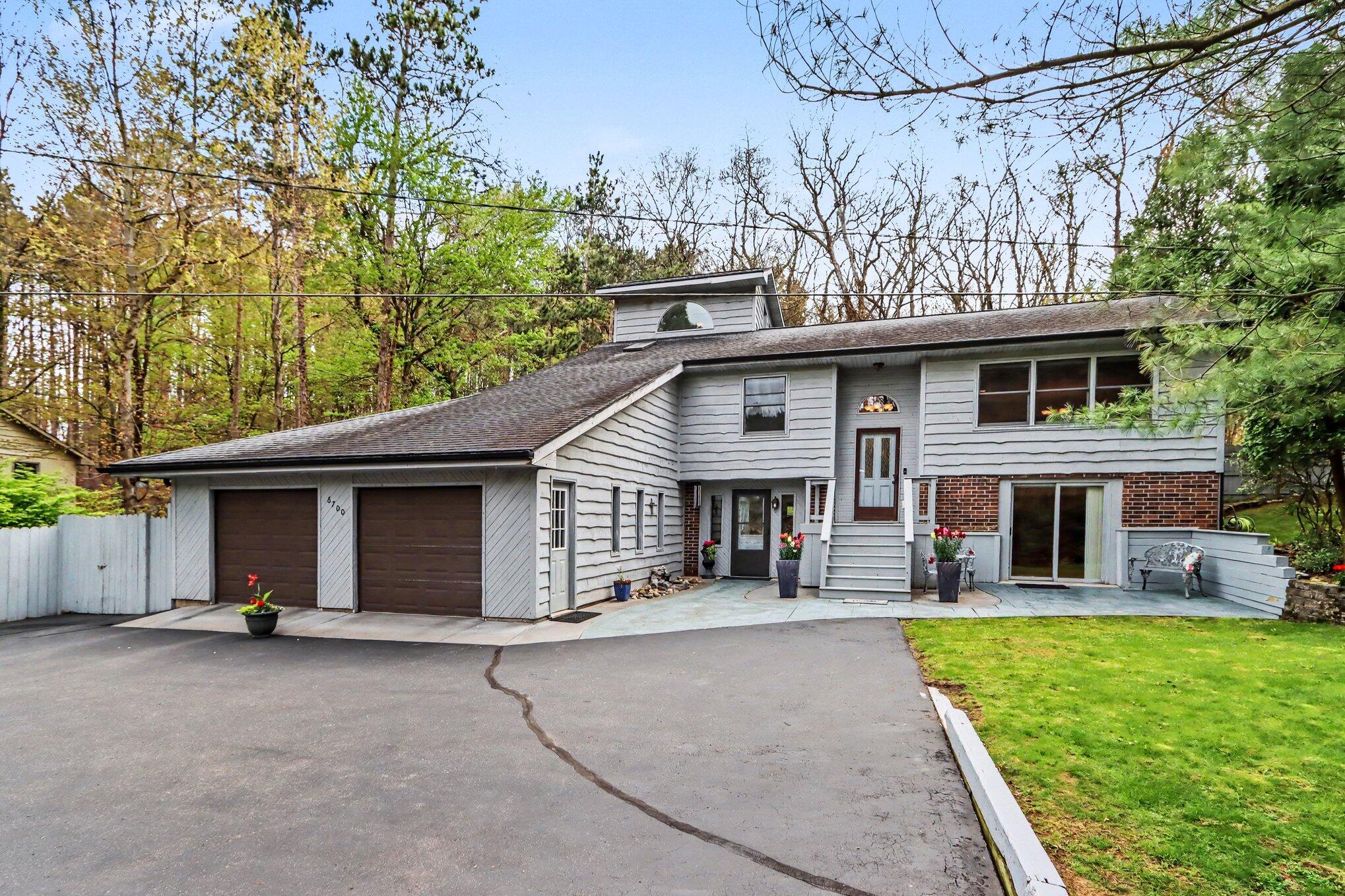 6700 N Sprinkle Road