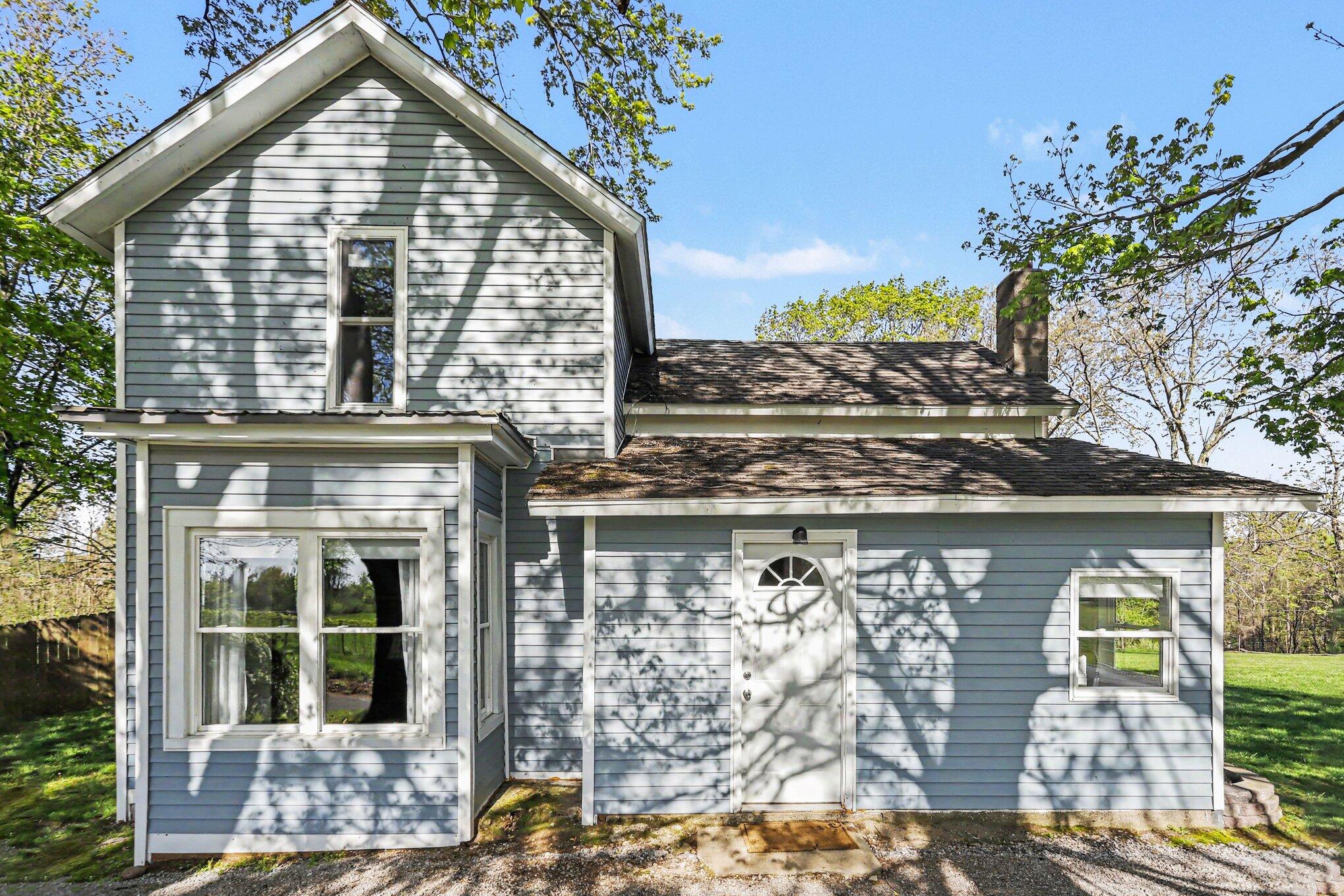 711 N Burr Oak Road