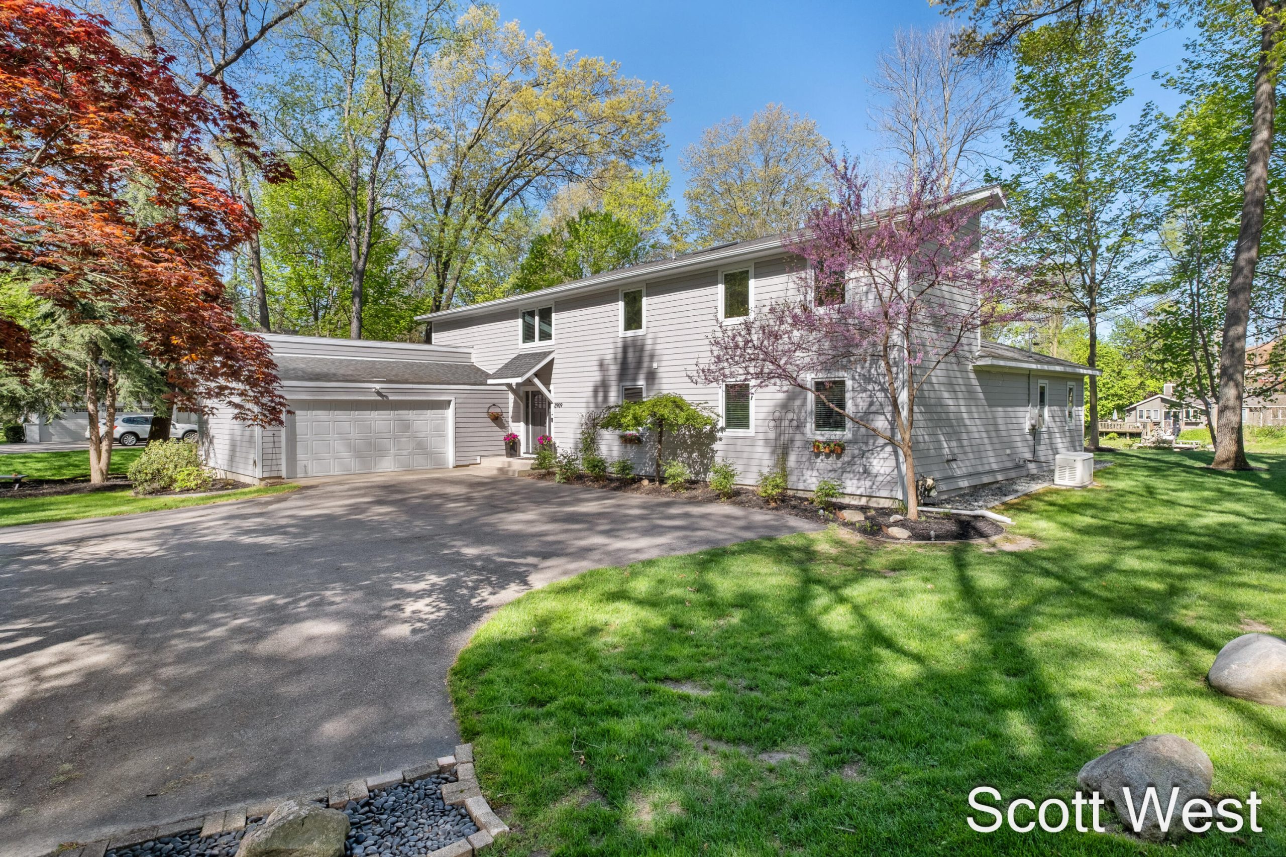 2909 Cascade Springs Drive SE
