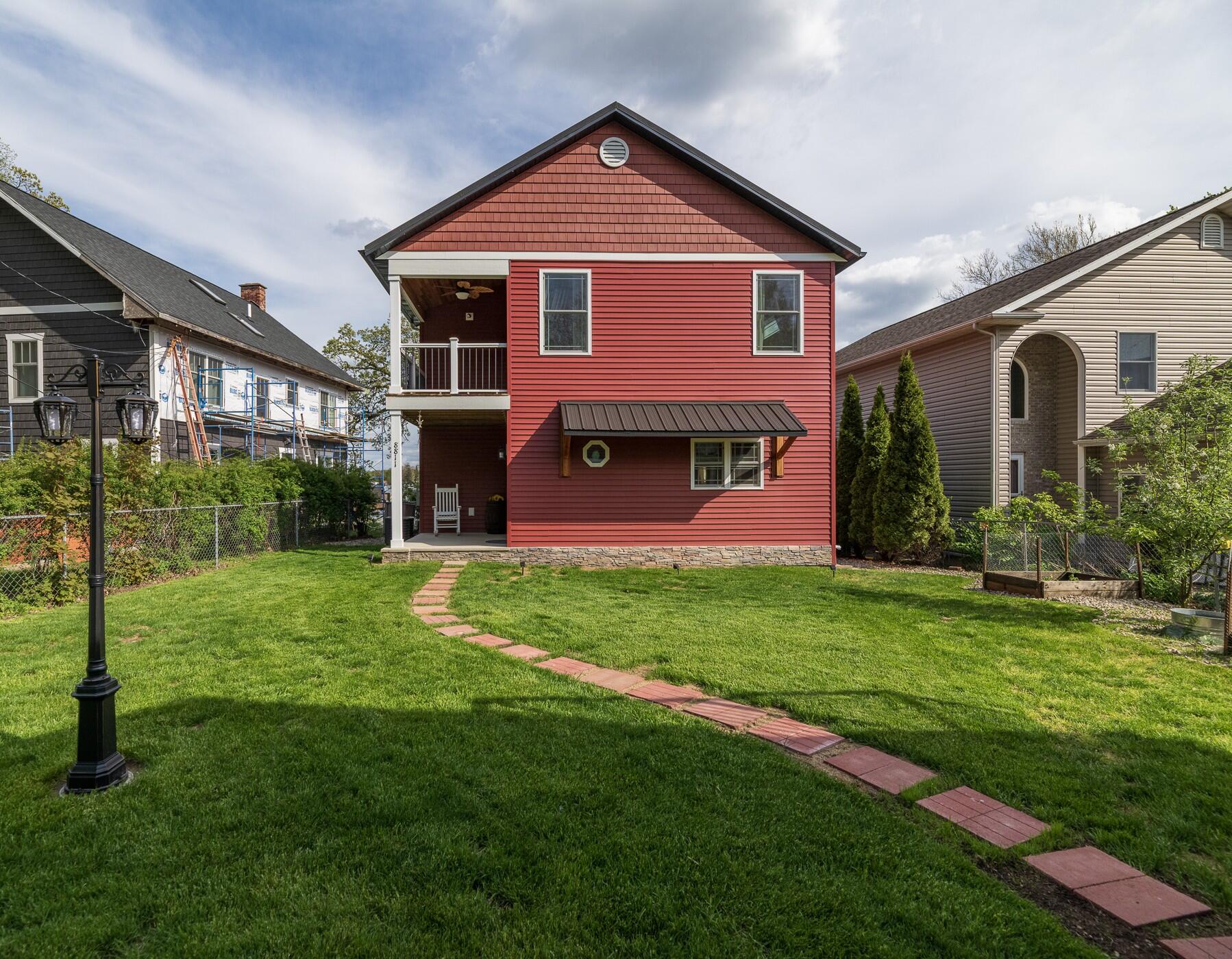 8811 Waruf Avenue