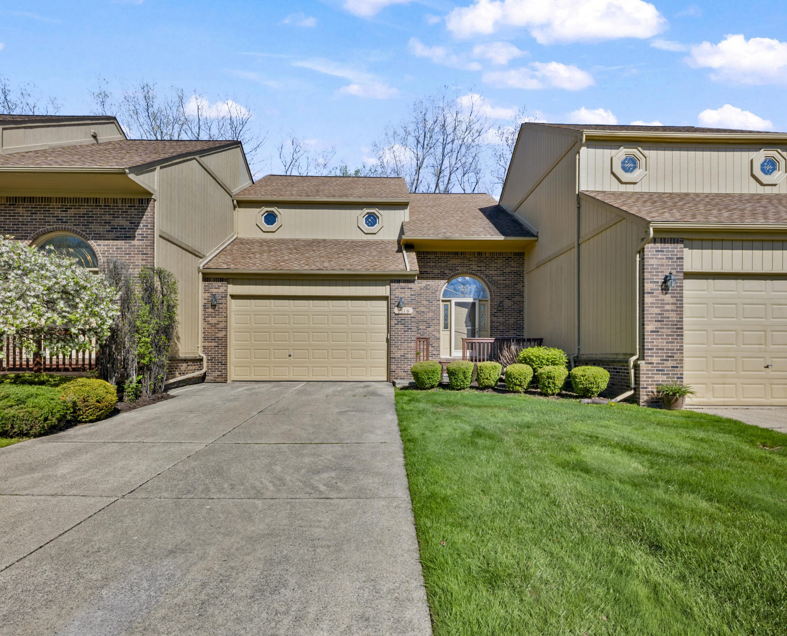 2119 Rochelle Park Drive
