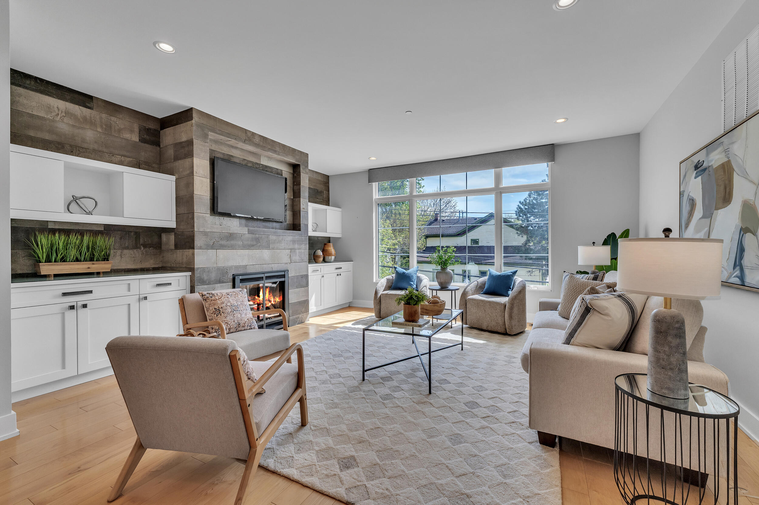 414 N Main Street Unit: 14