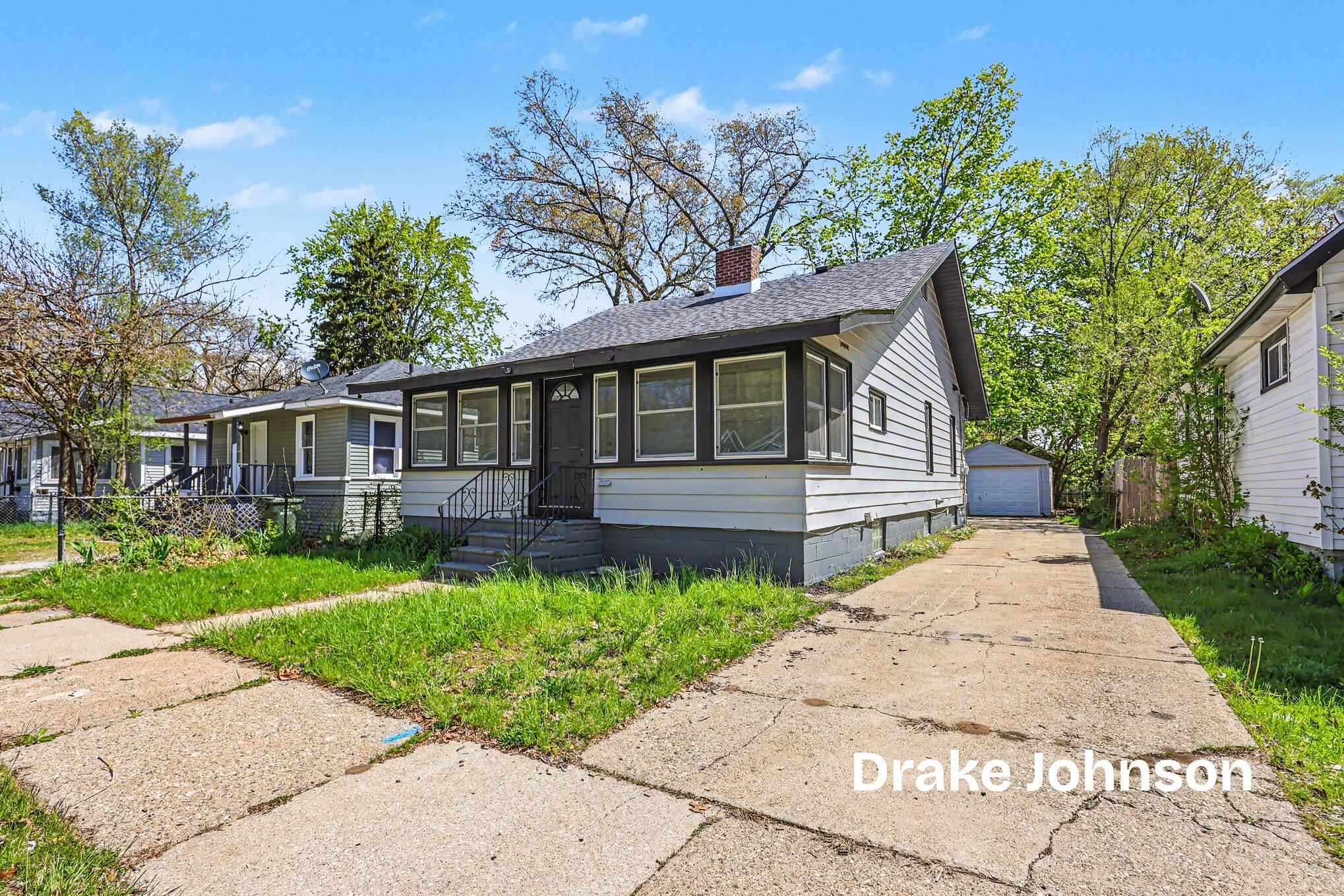 1626 Dyson Street