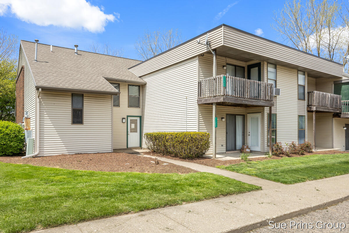 11365 40th Avenue Building: 2 Unit: 14