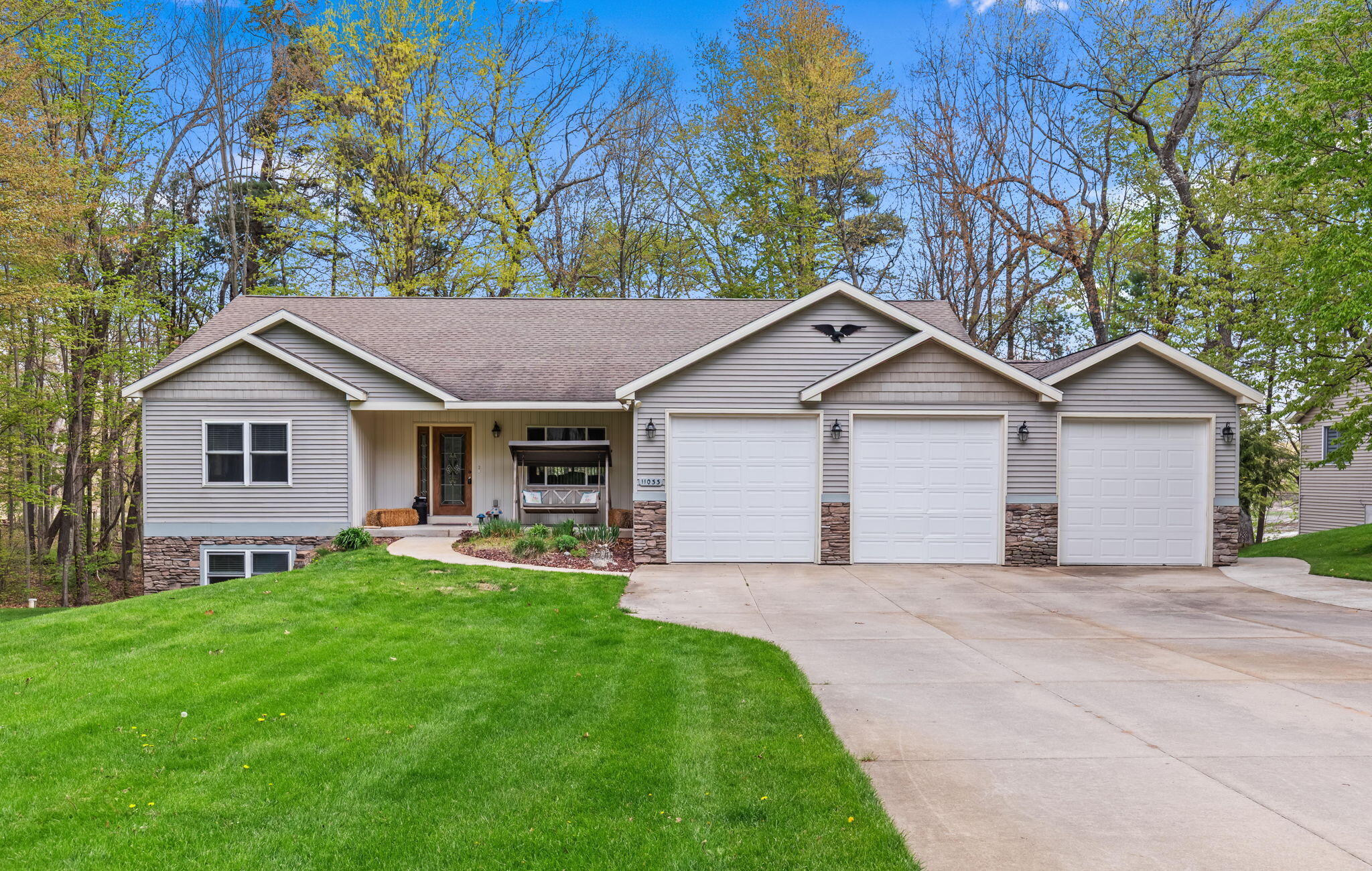 11033 Sandy Oak Trail