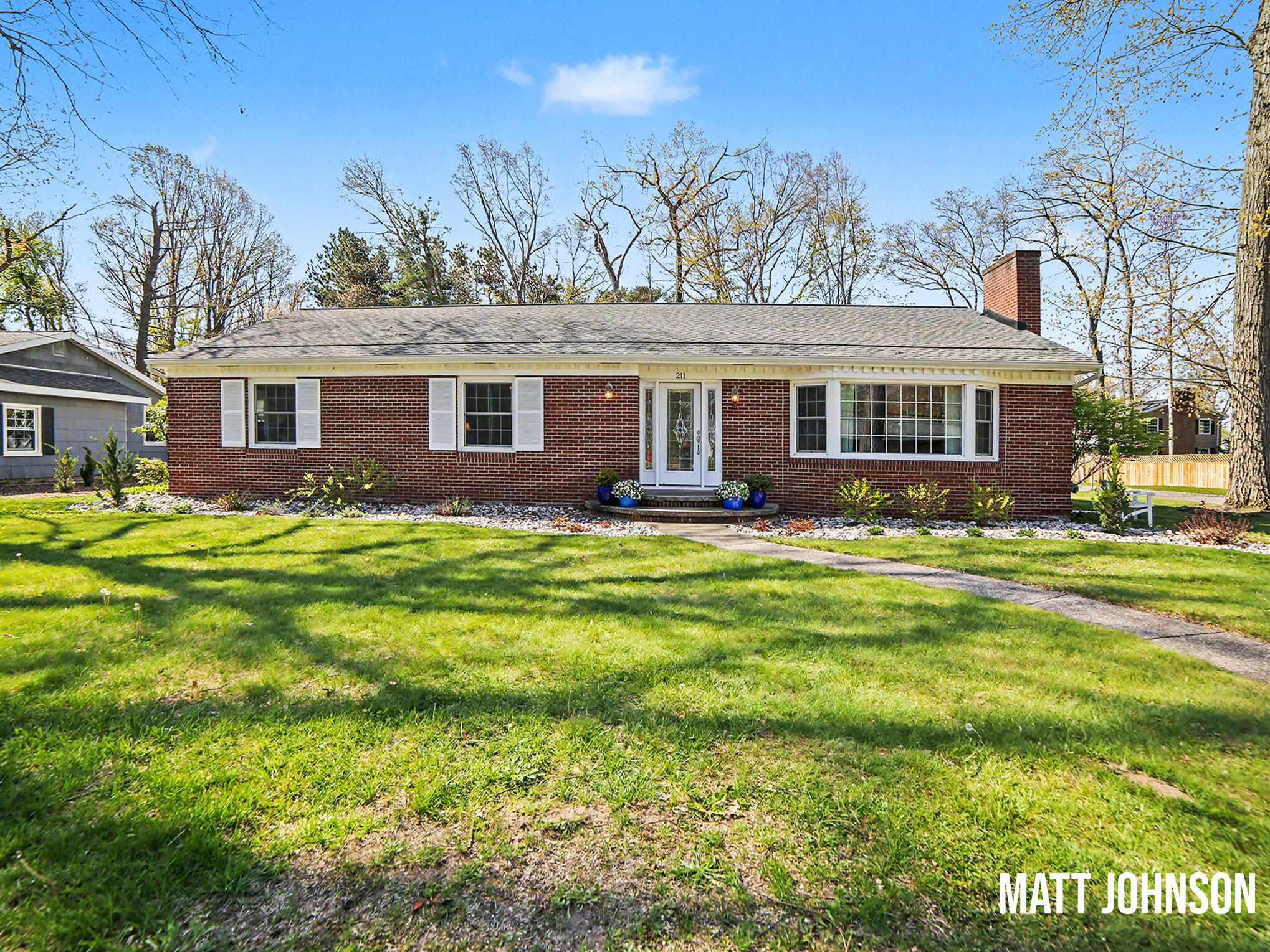 211 Country Club Road