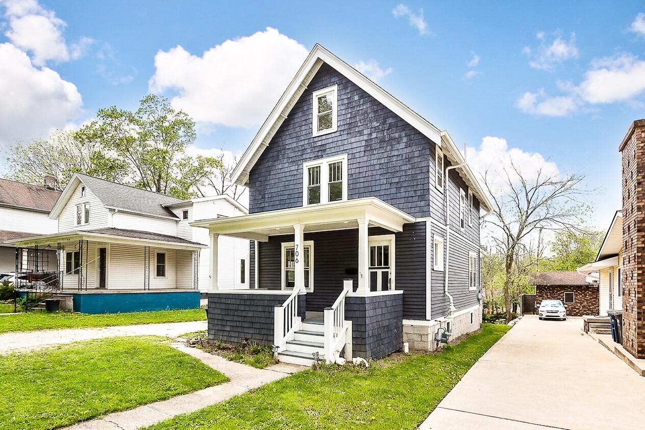 706 S 7th Street