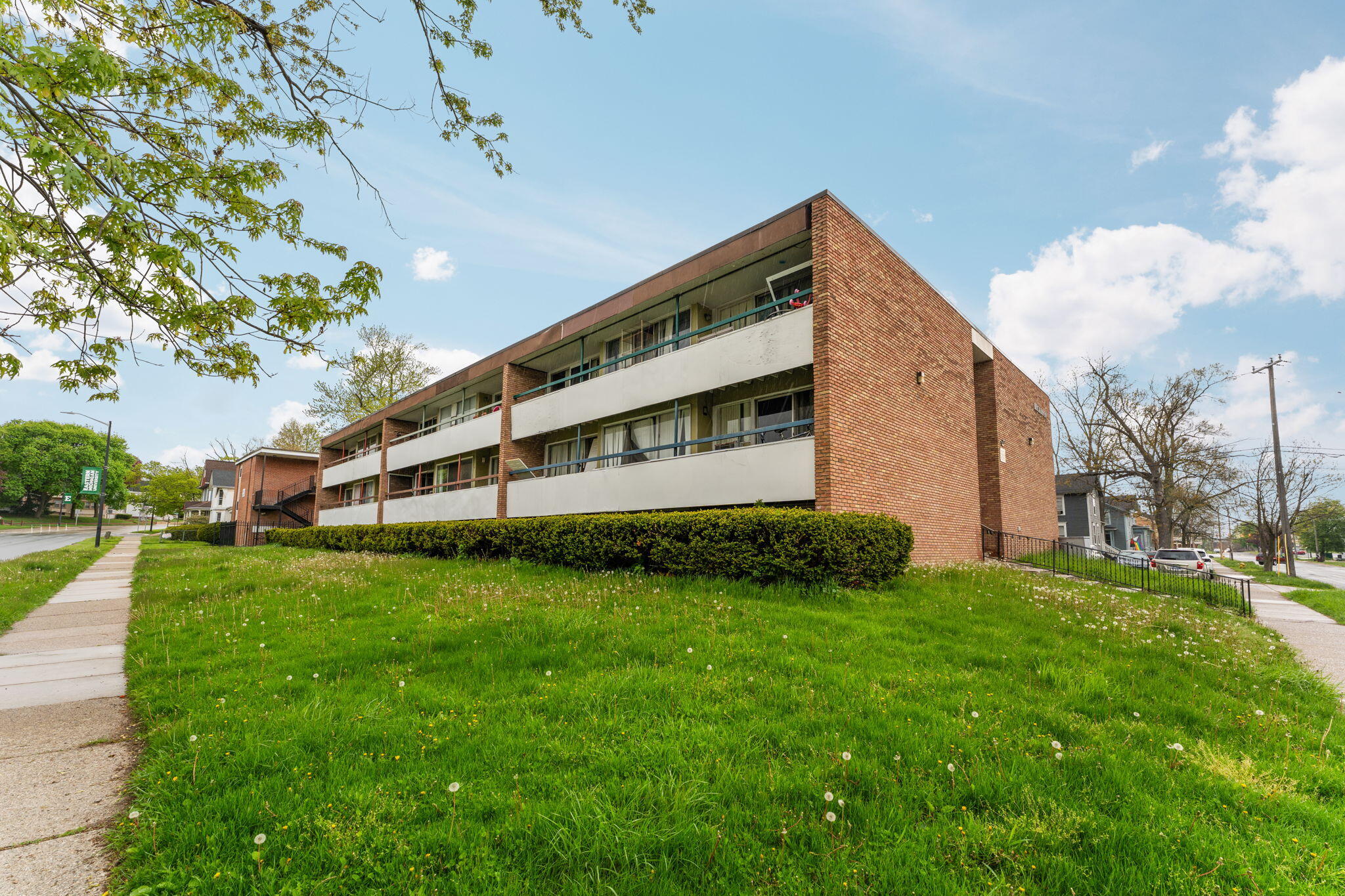 207 Ballard Street Unit: 106