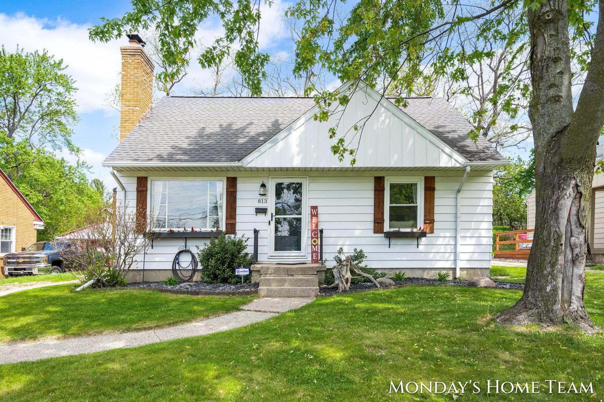 813 Everglade Drive SE