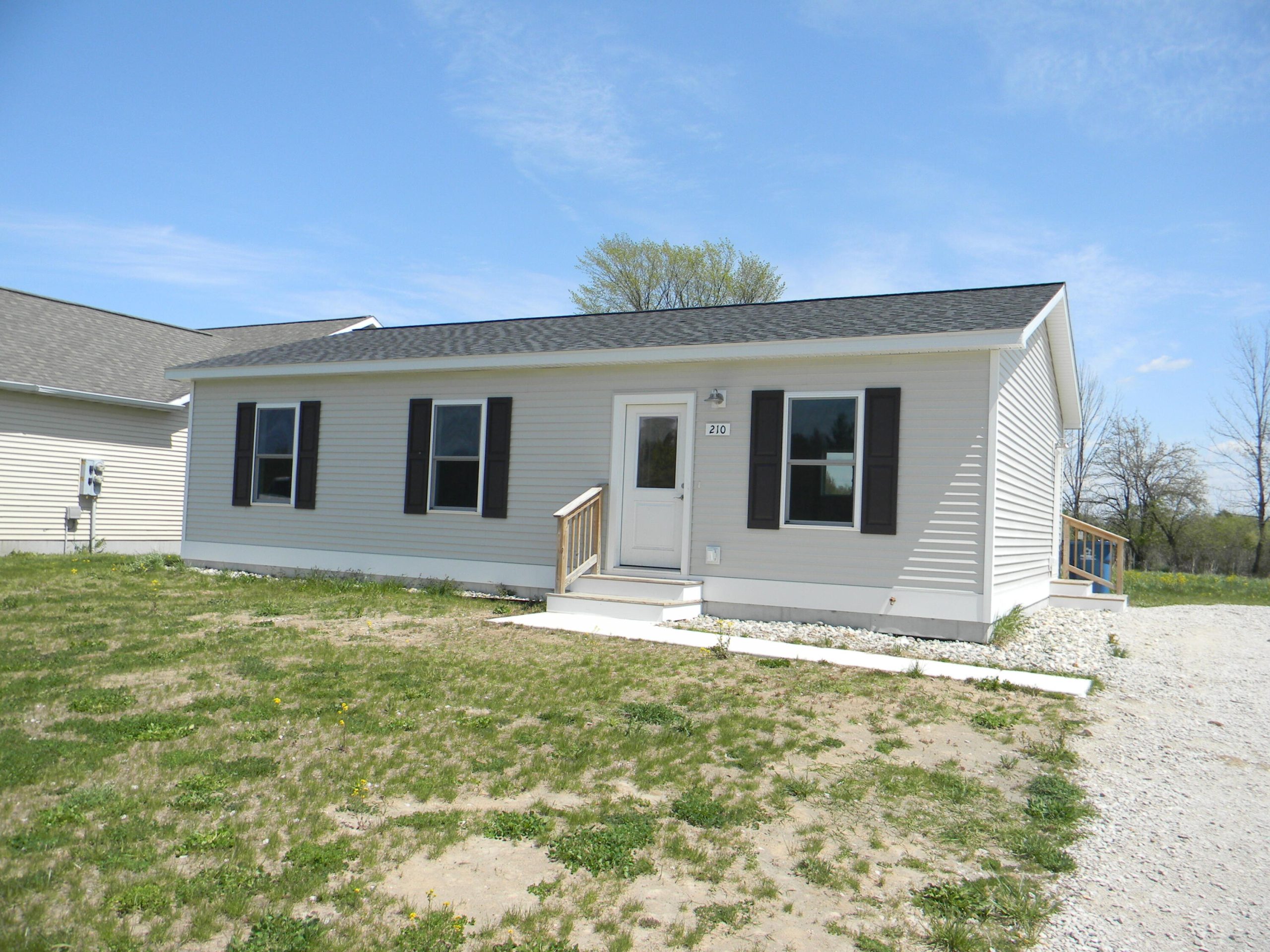 210 Taylors Court