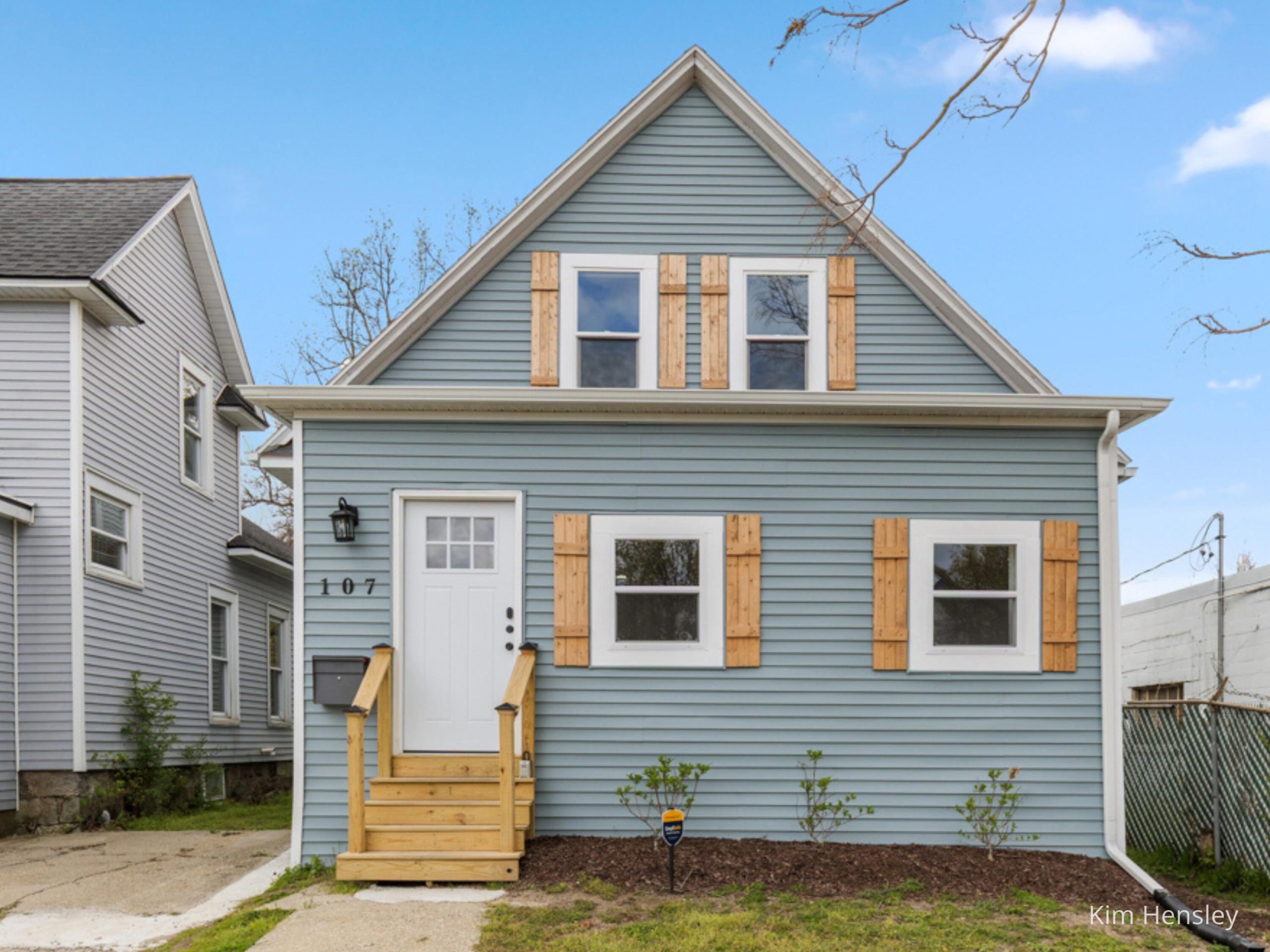 107 E Congress Street
