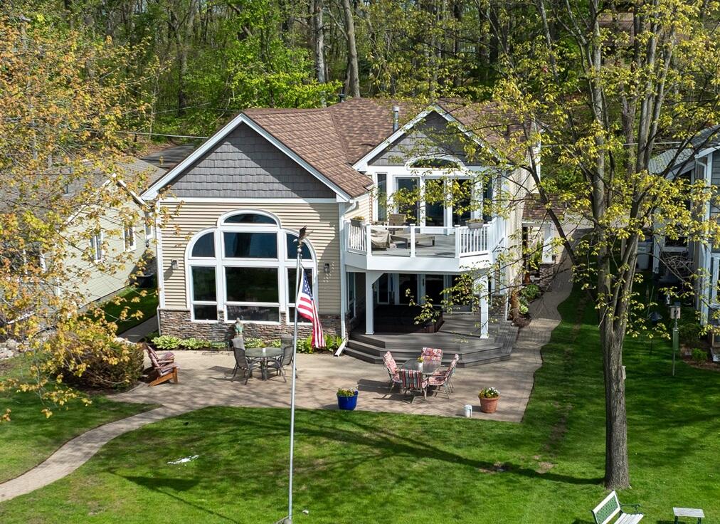 5256 Edgelake Drive
