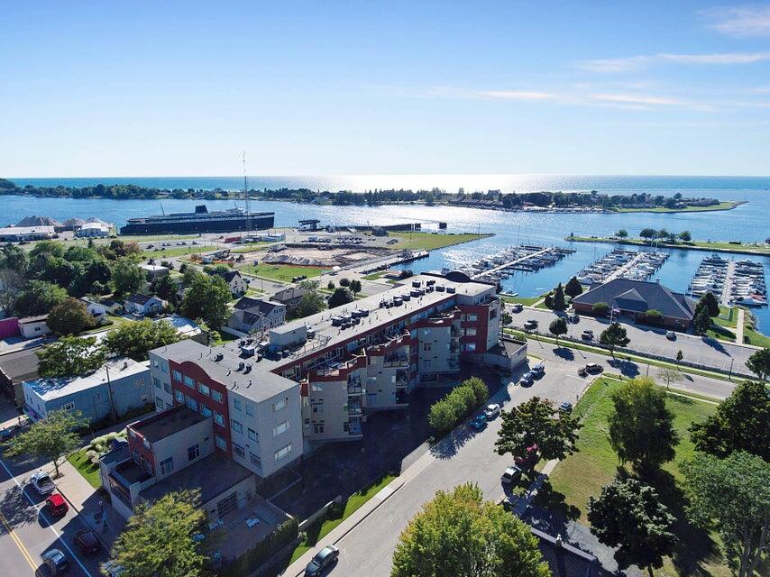 105 W Danaher Street Unit: 201
