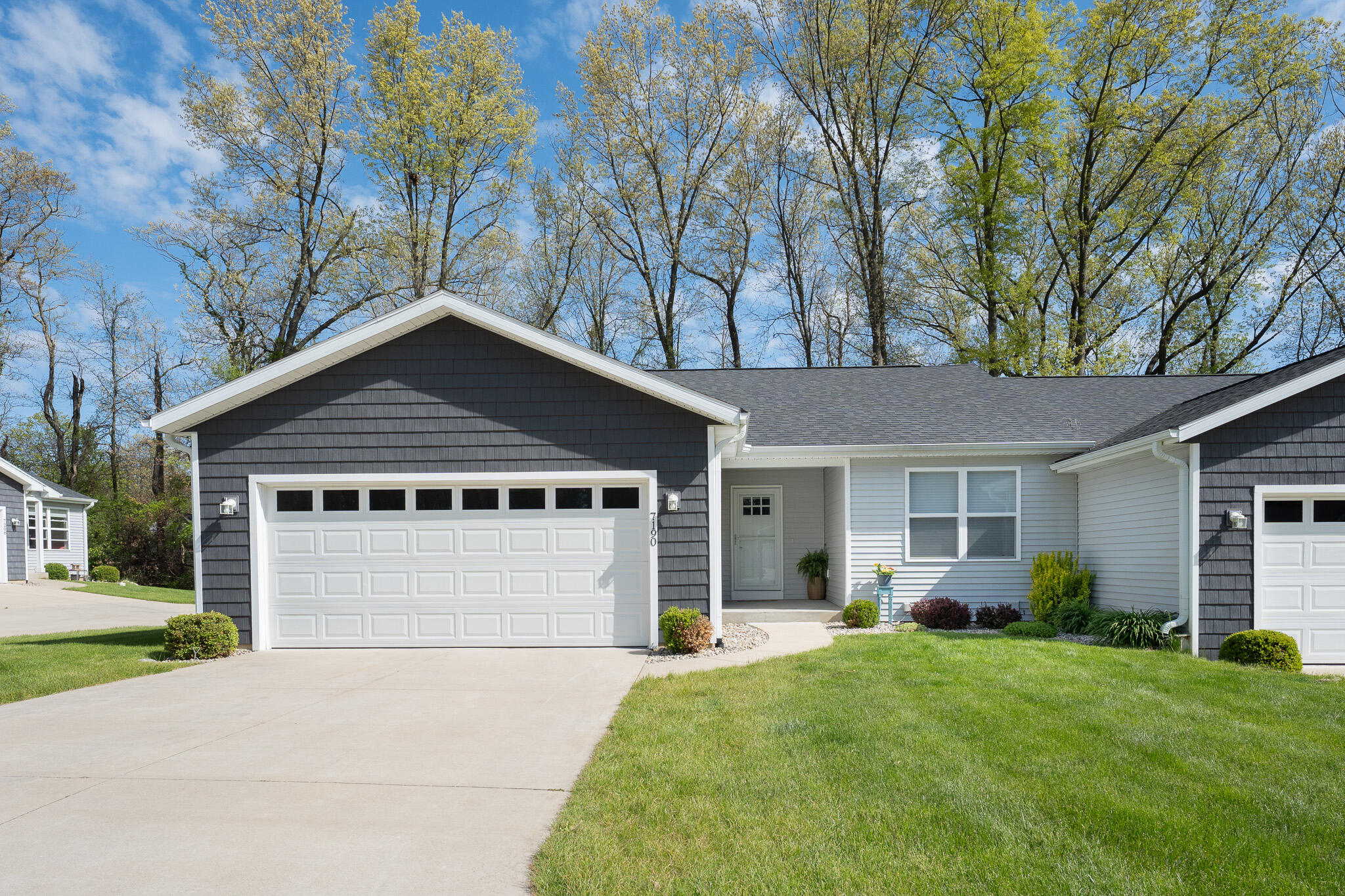 7190 Glendora Lane