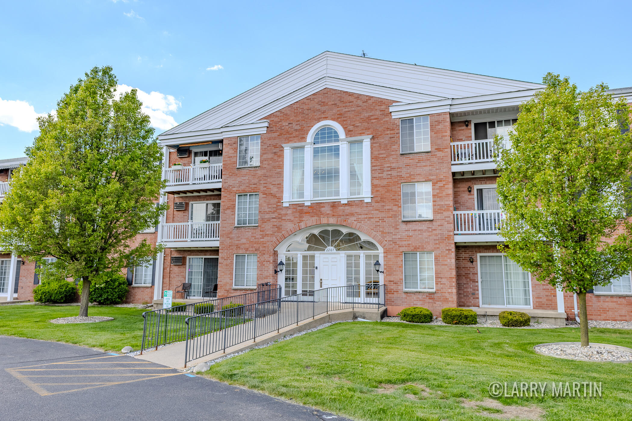 2207 Porter Street SW Unit: 304