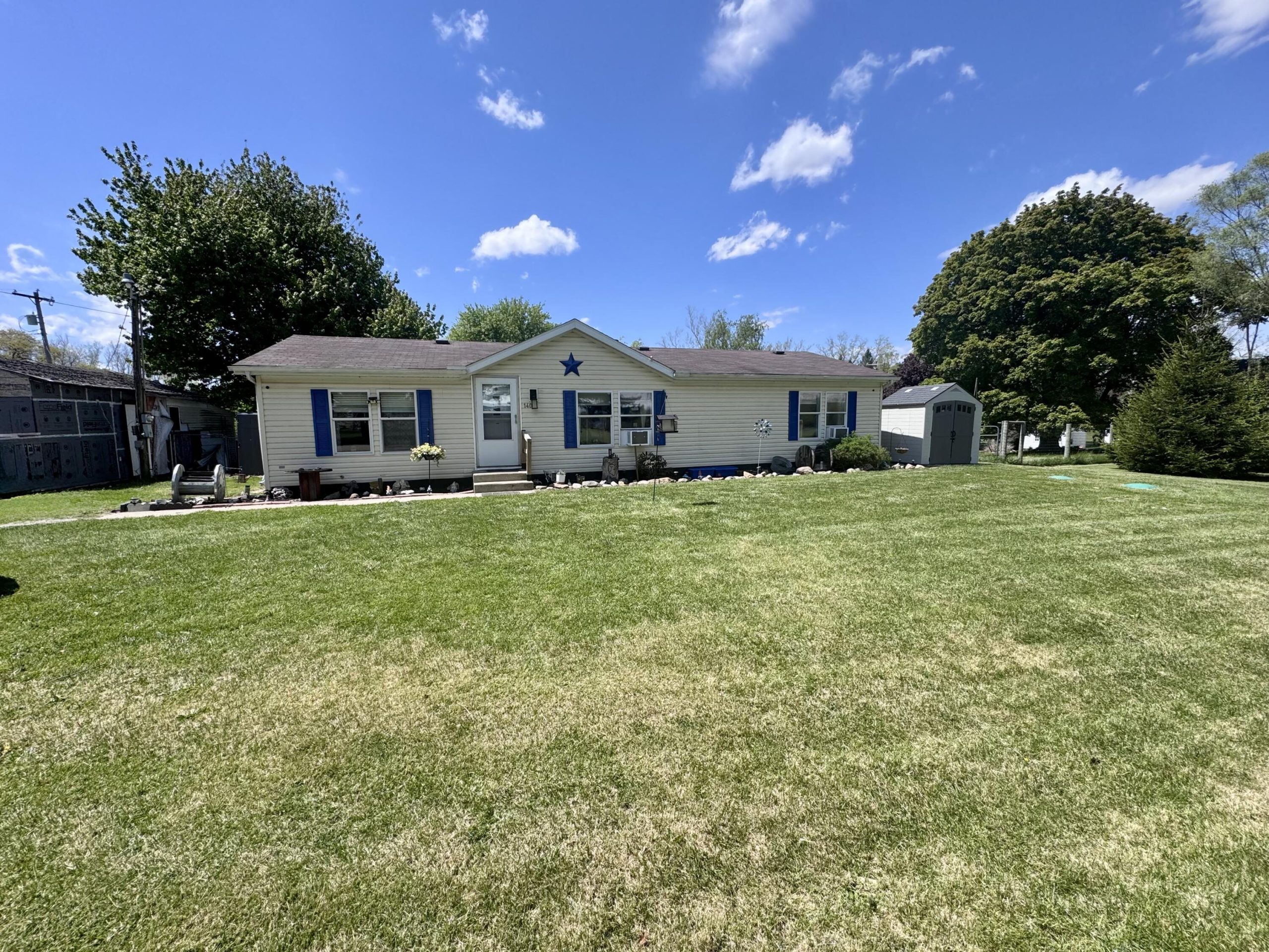140 S Snow Prairie Road