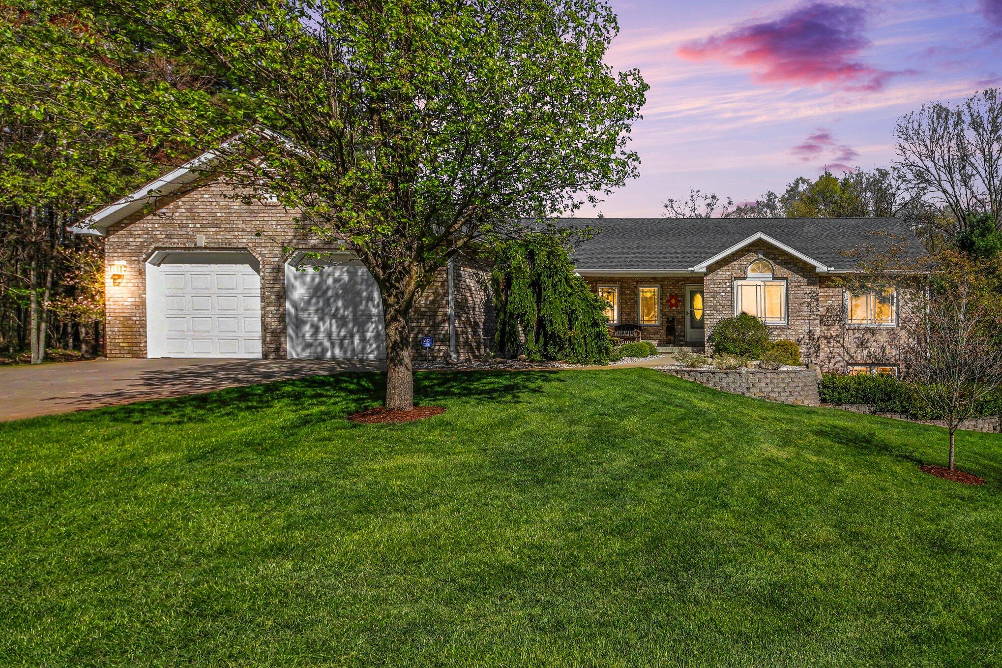 11010 Lincoln Lake Road NE