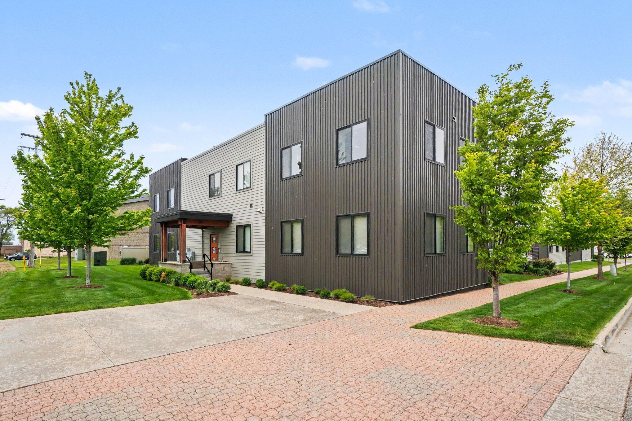 110 Central Avenue Unit: 102