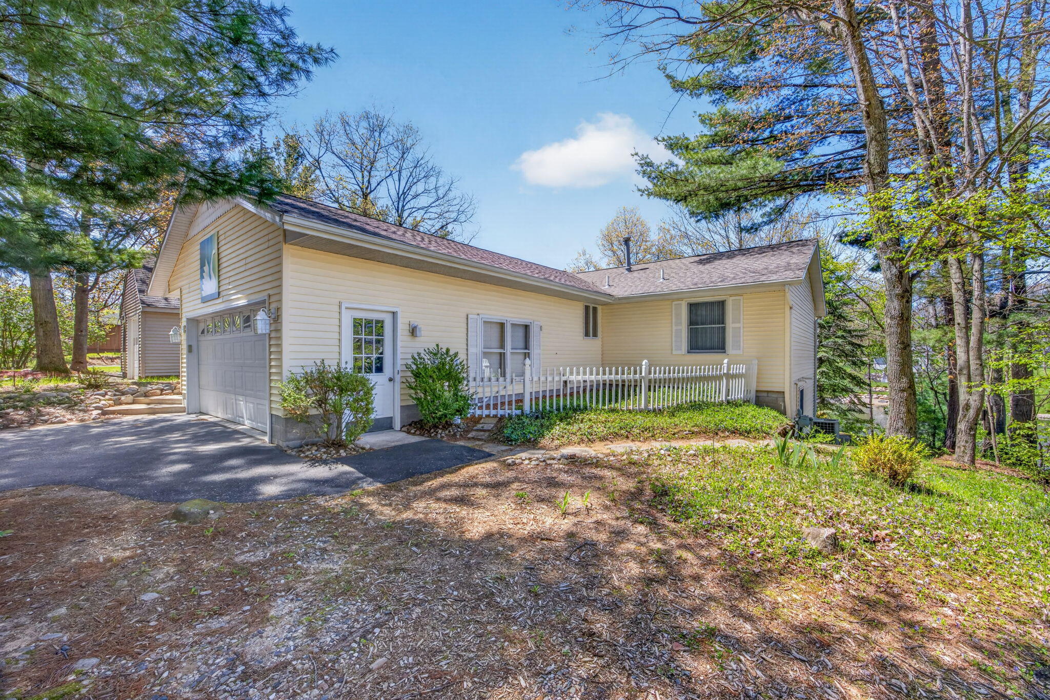 7993 Island Court
