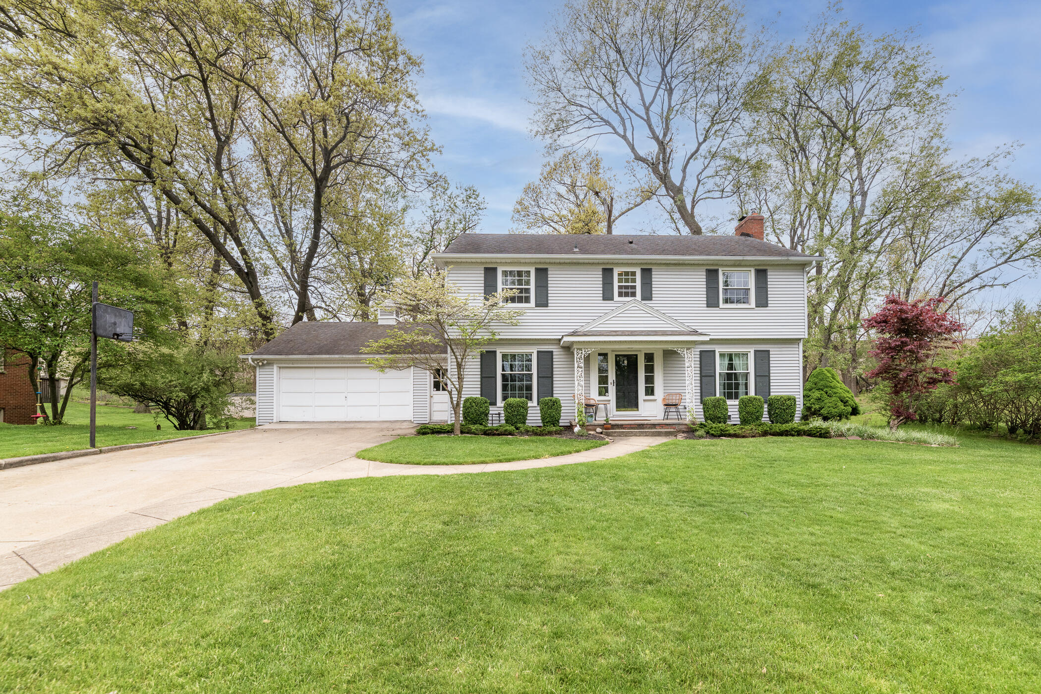 1738 Greenbriar Drive