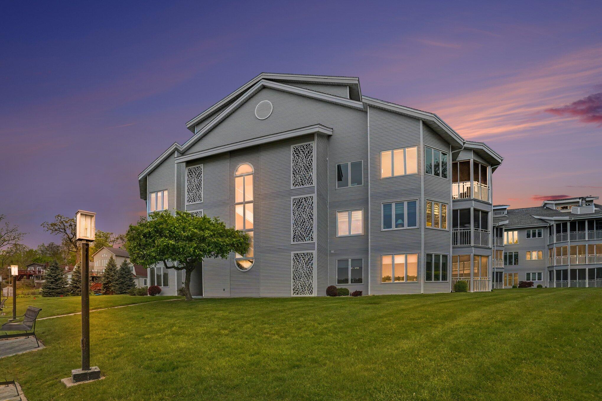 355 W Columbia Avenue W Unit: 104