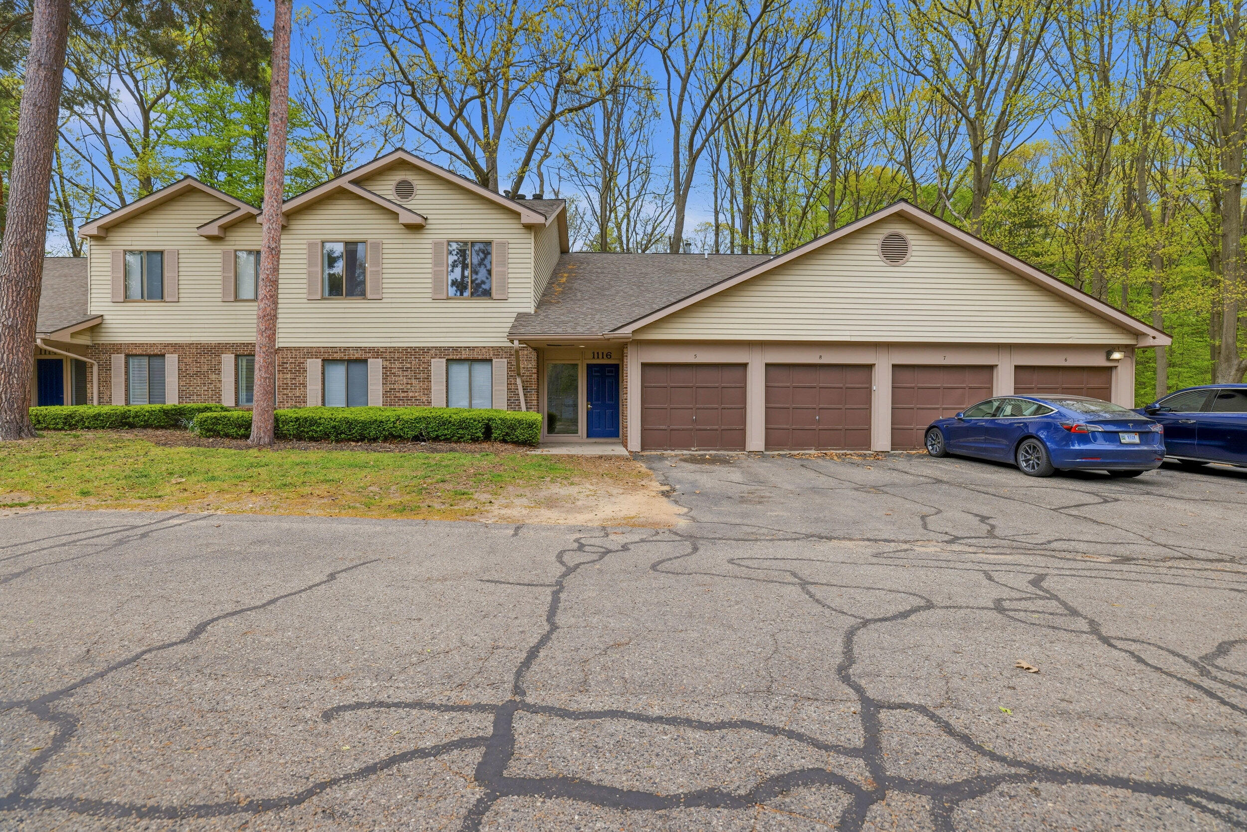 1116 Ambertrace Lane Unit: 7