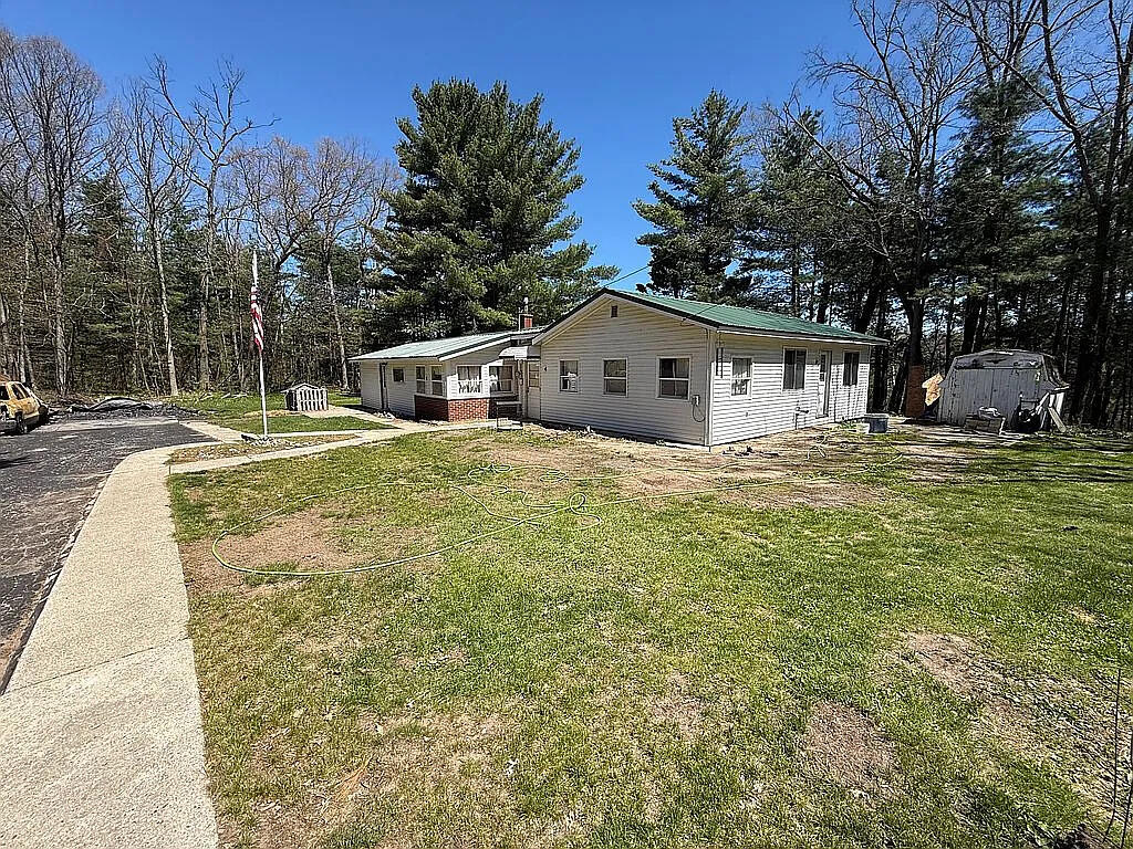 3105 N Evergreen Drive