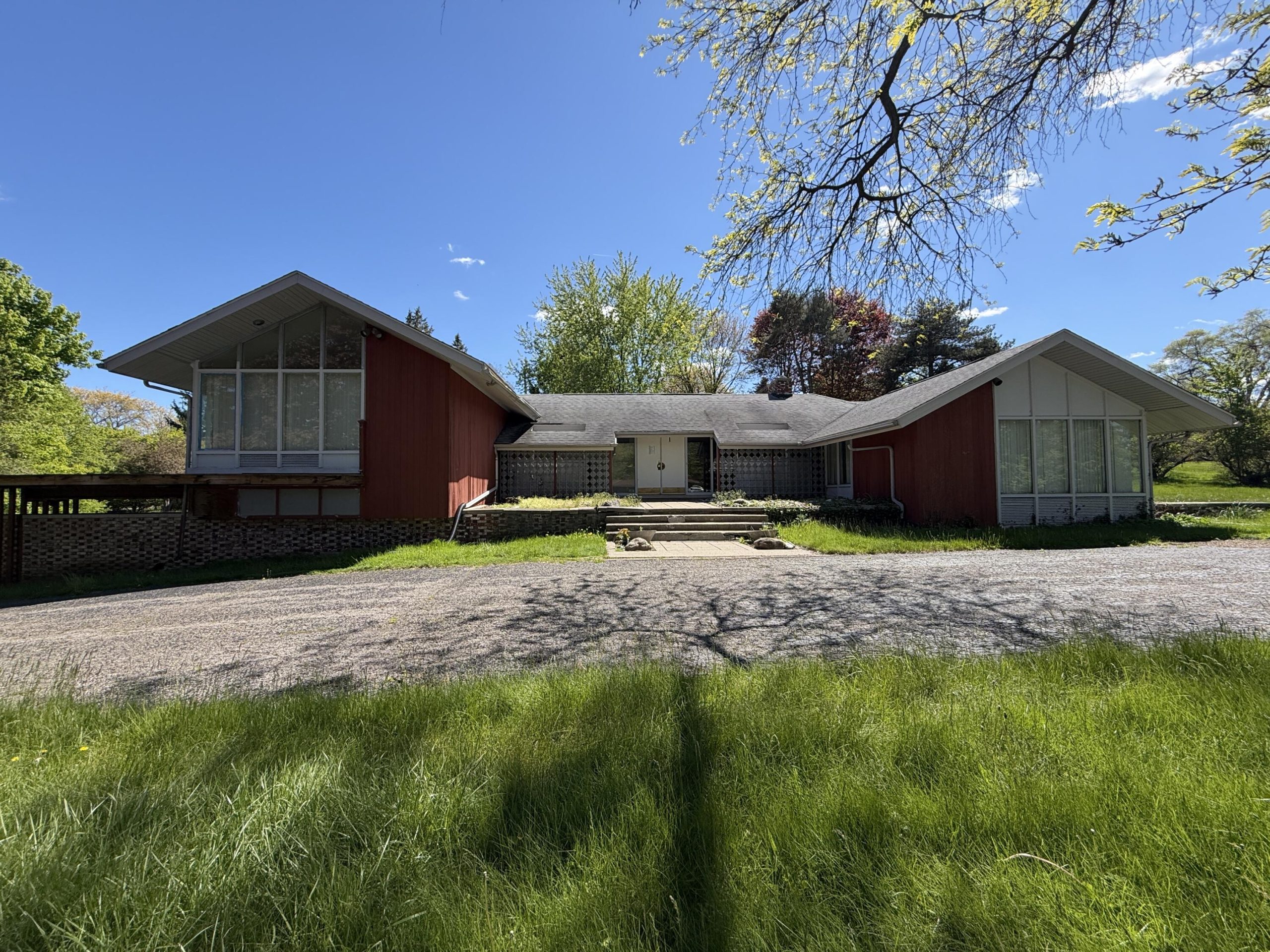 1322 Woodkrest Drive