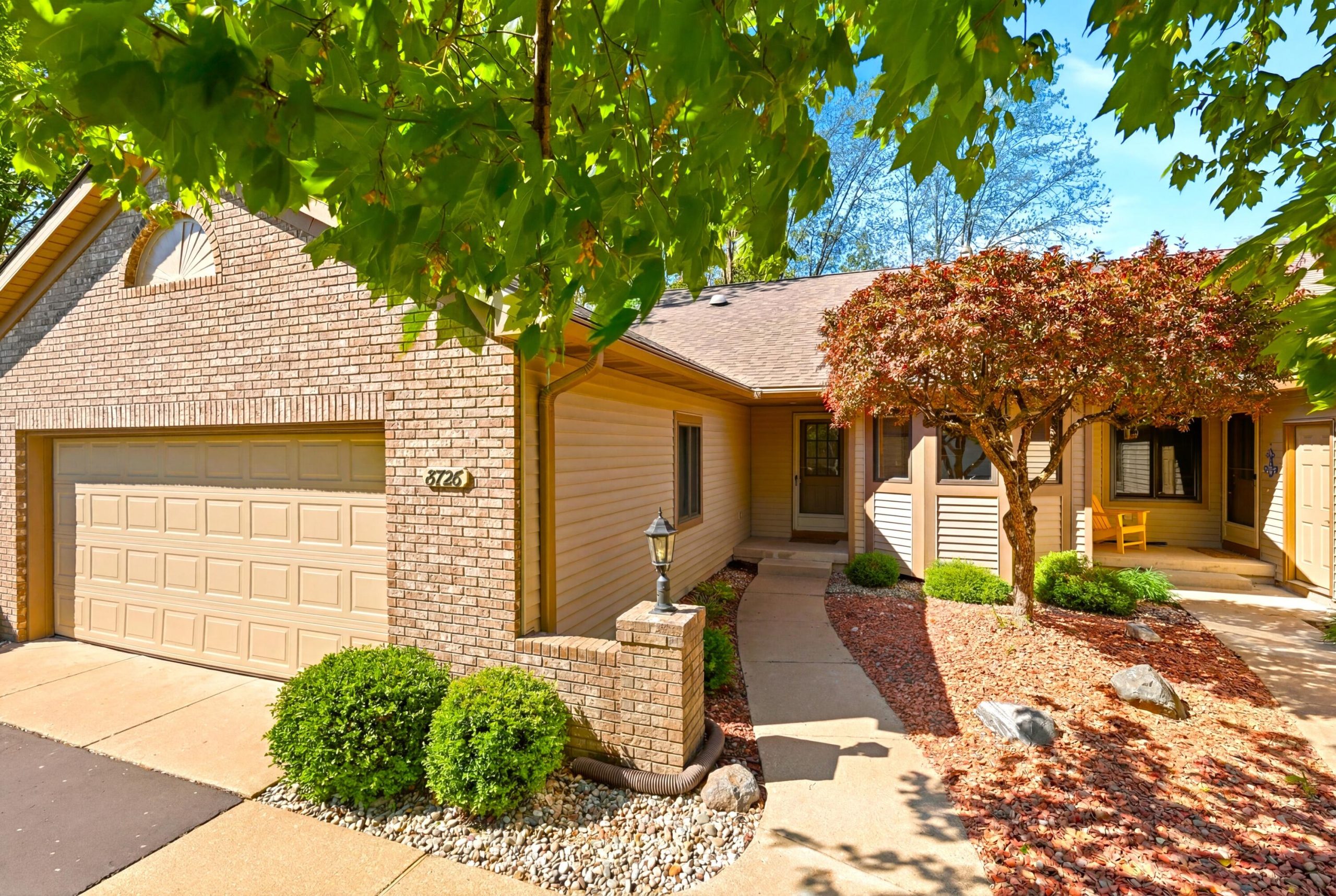 8726 Kari Lane SW