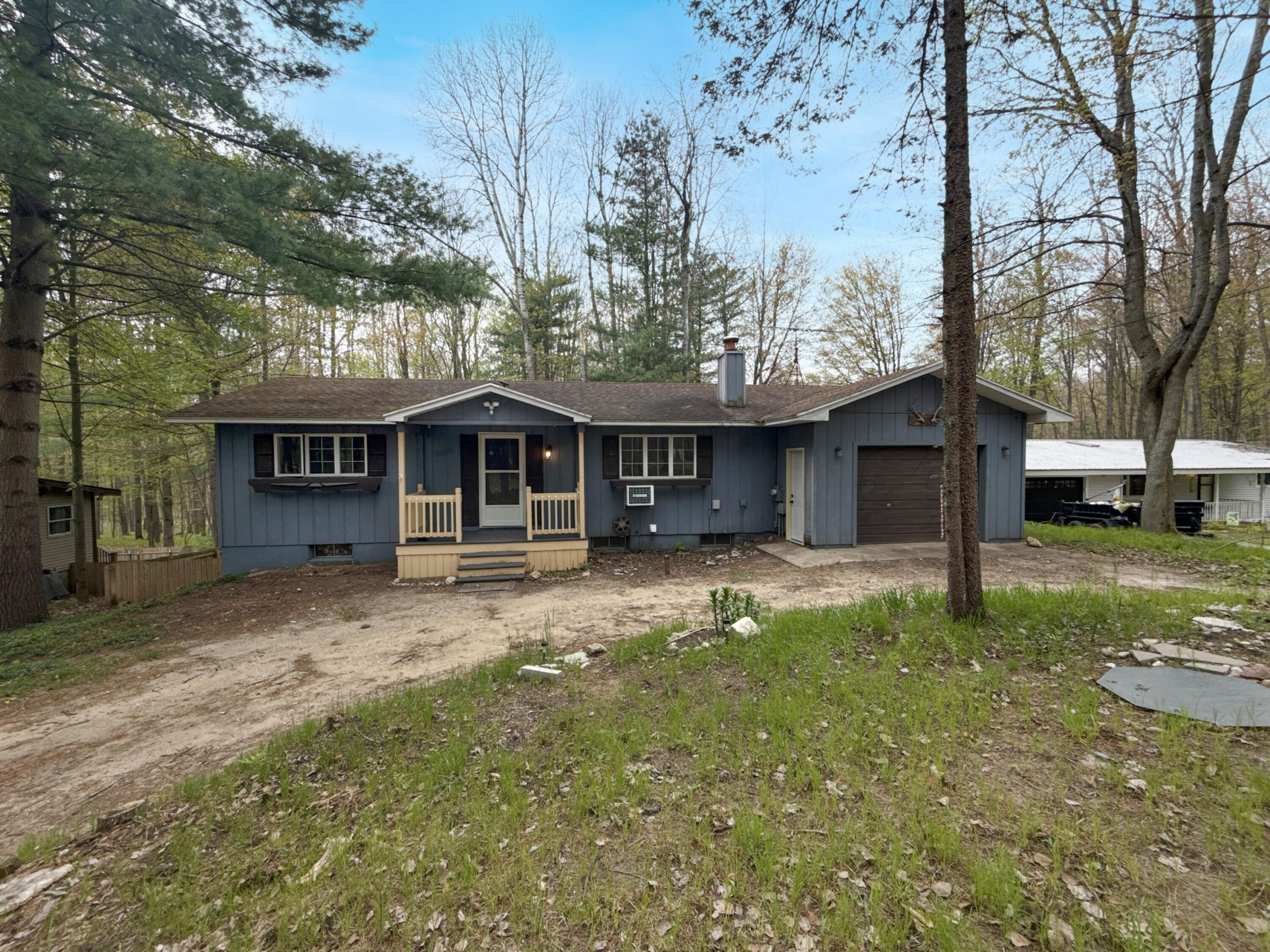 8281 Pine Tree Trail