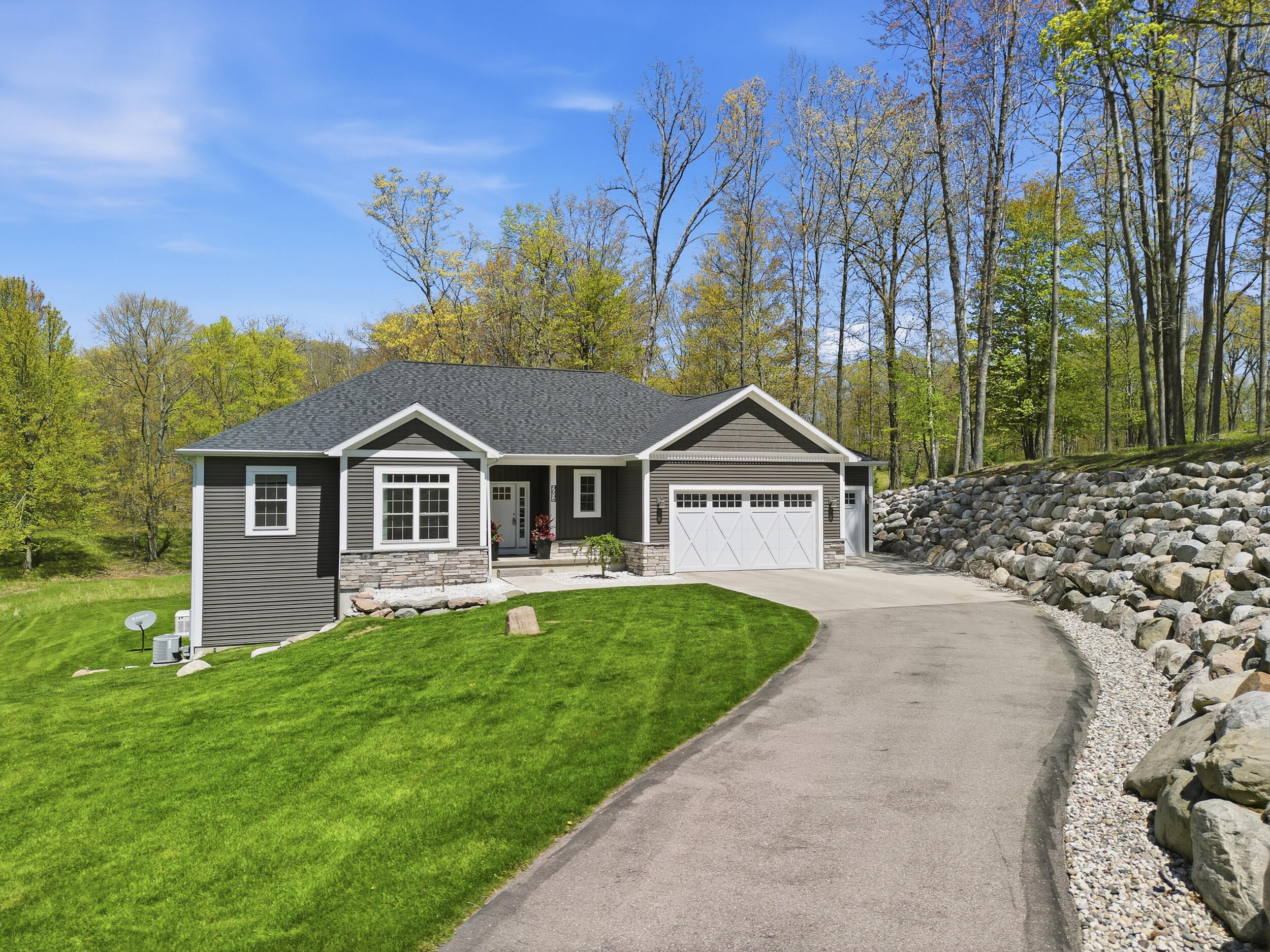 9654 Aberdeen Court