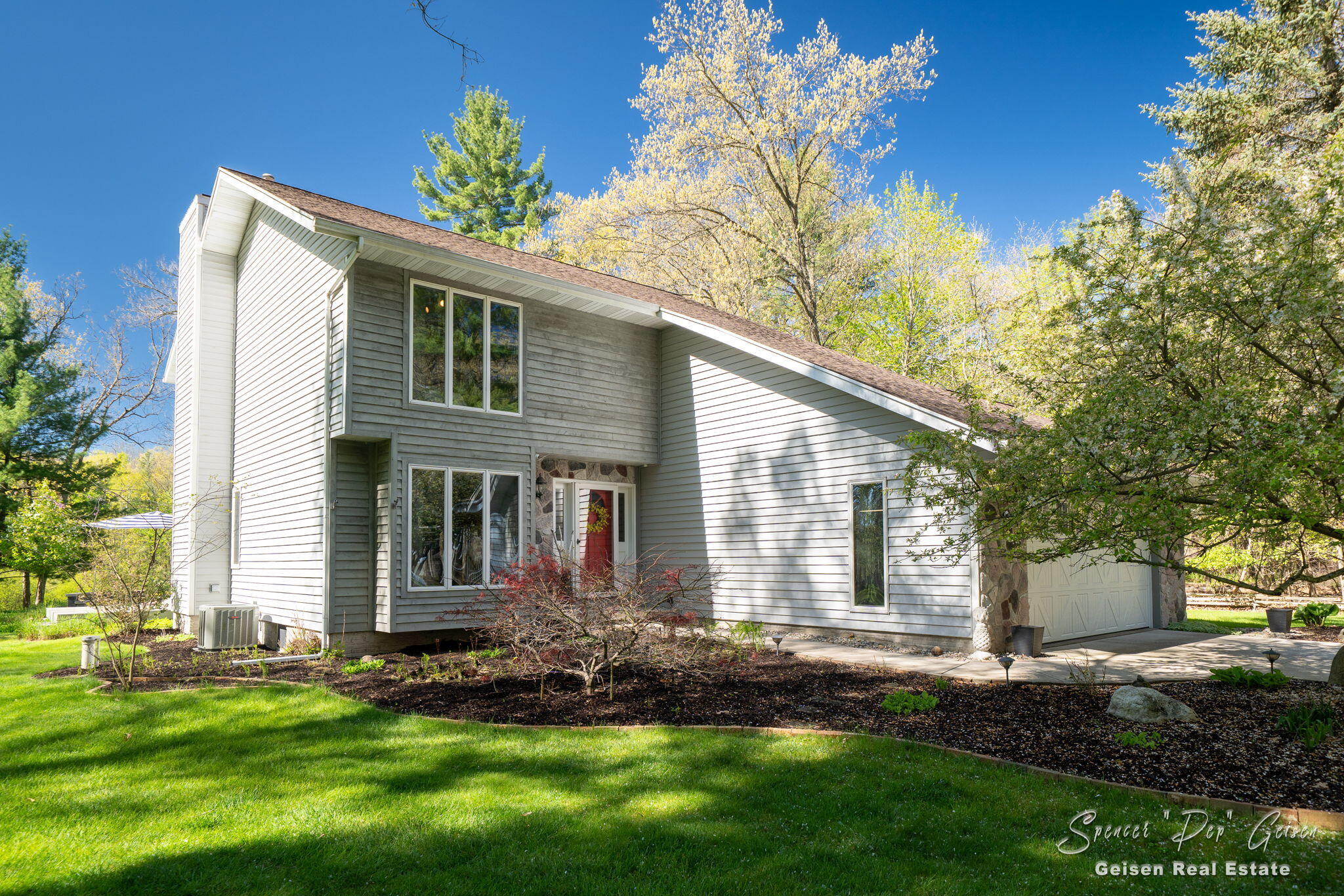 8717 River Oaks Circle