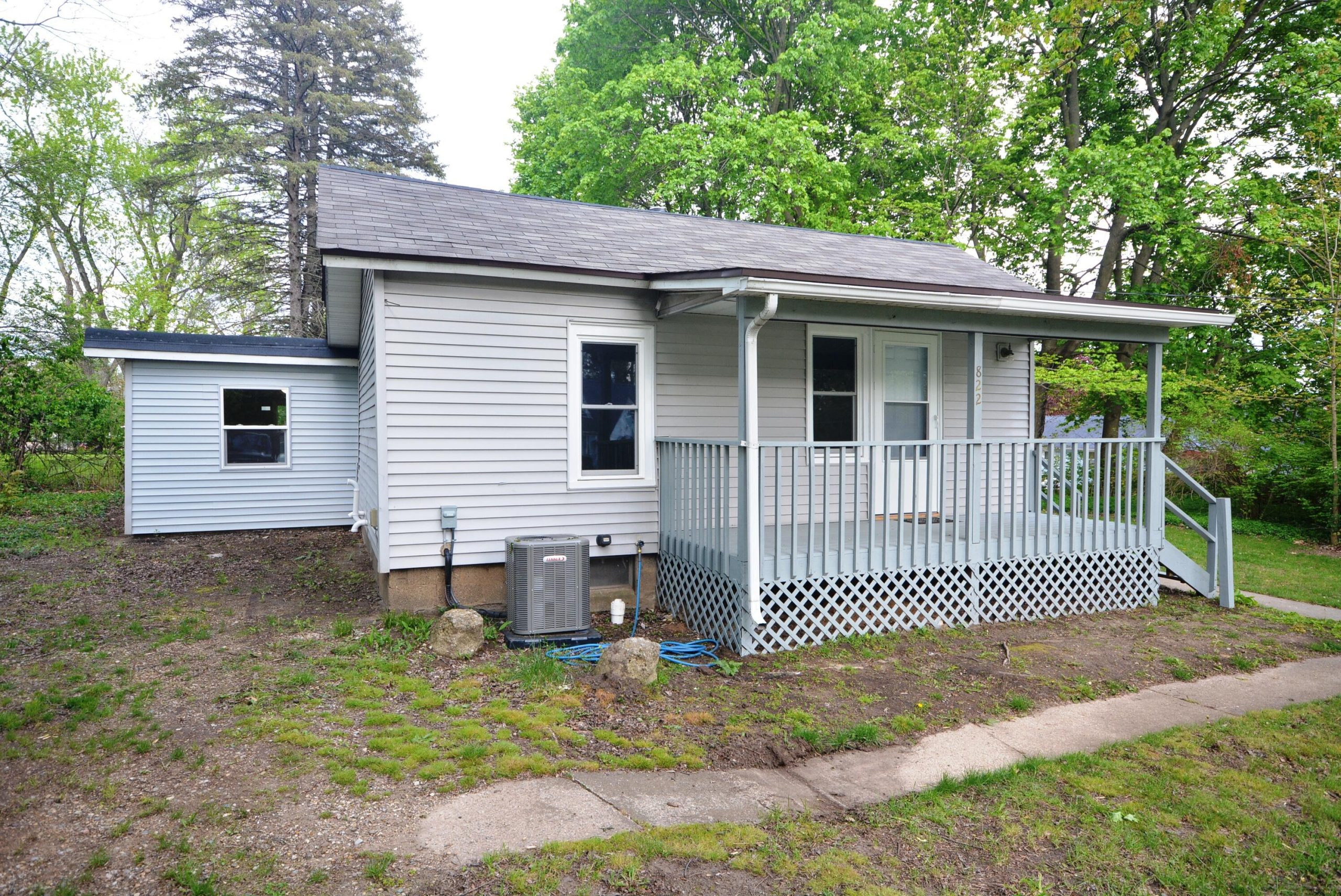 822 N Berrien Street