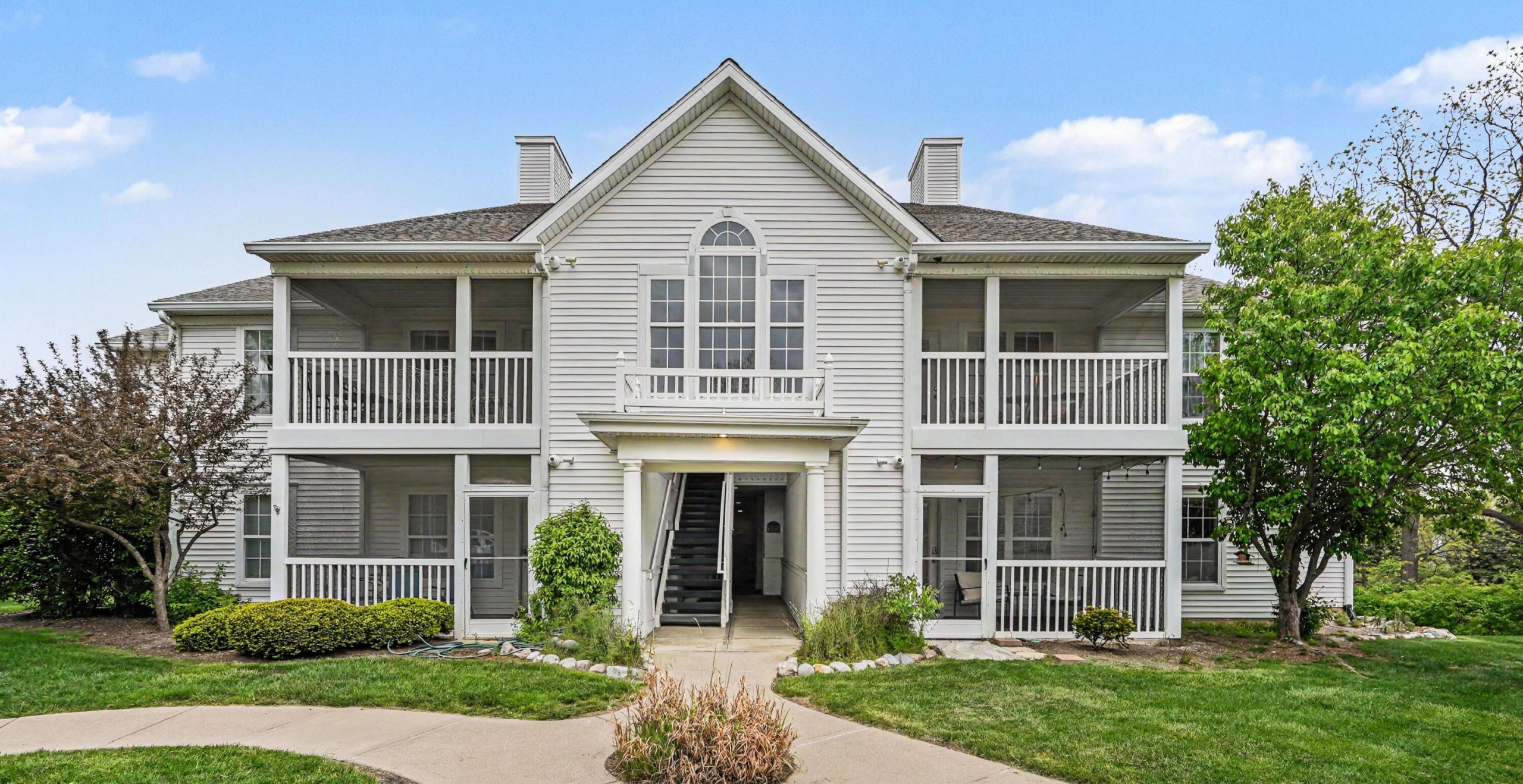 1185 Joyce Lane