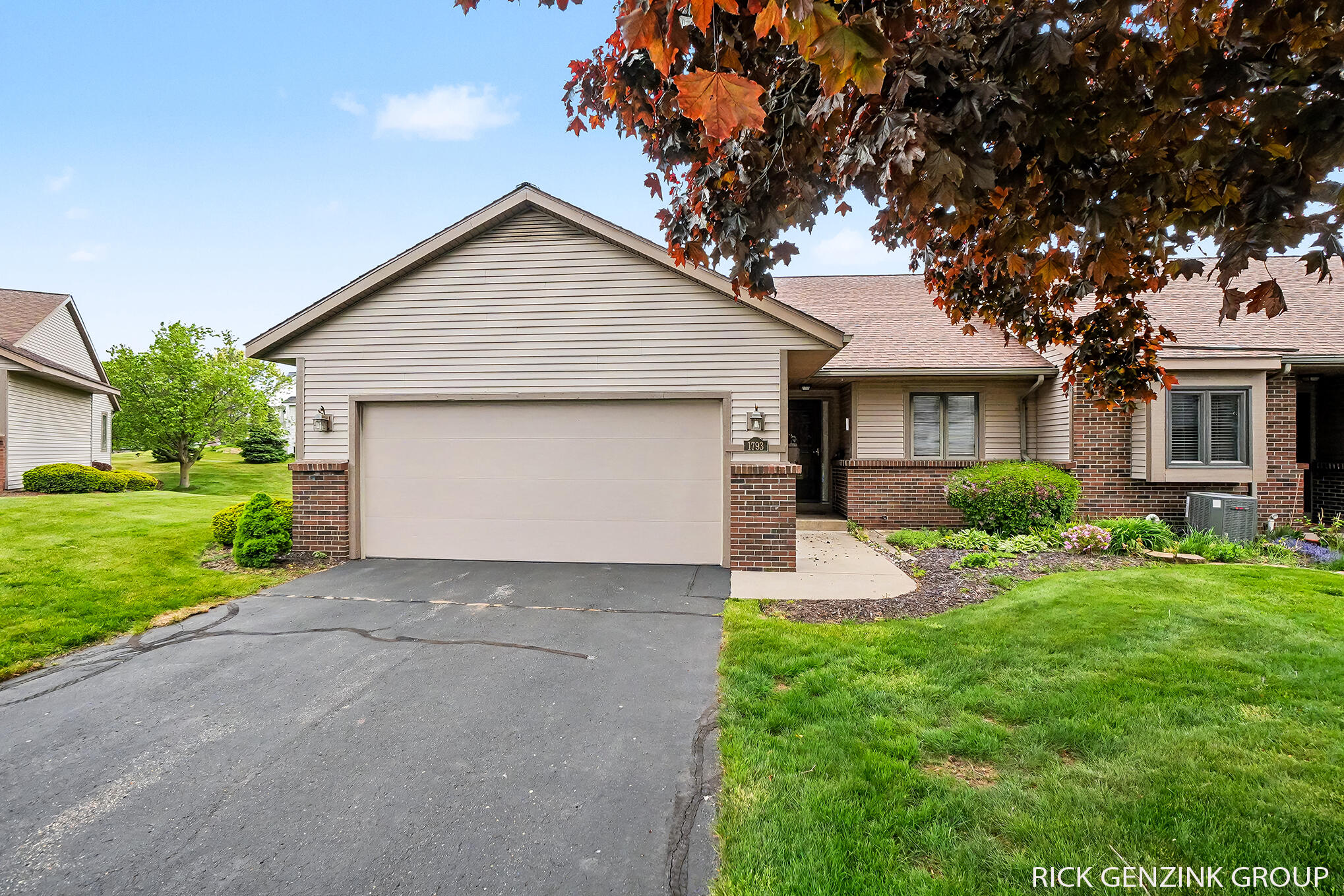 1793 Lakeview Drive