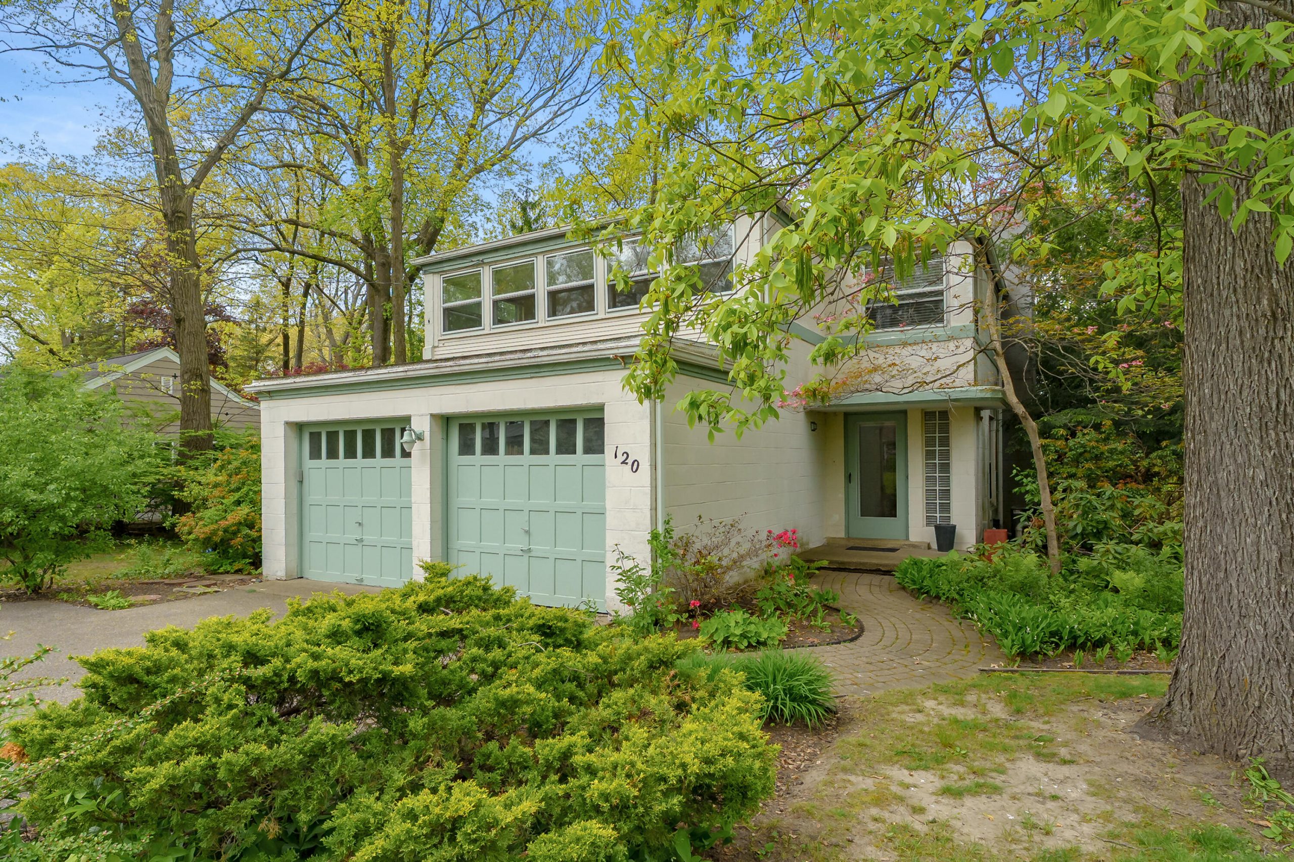 120 Shadywood Lane