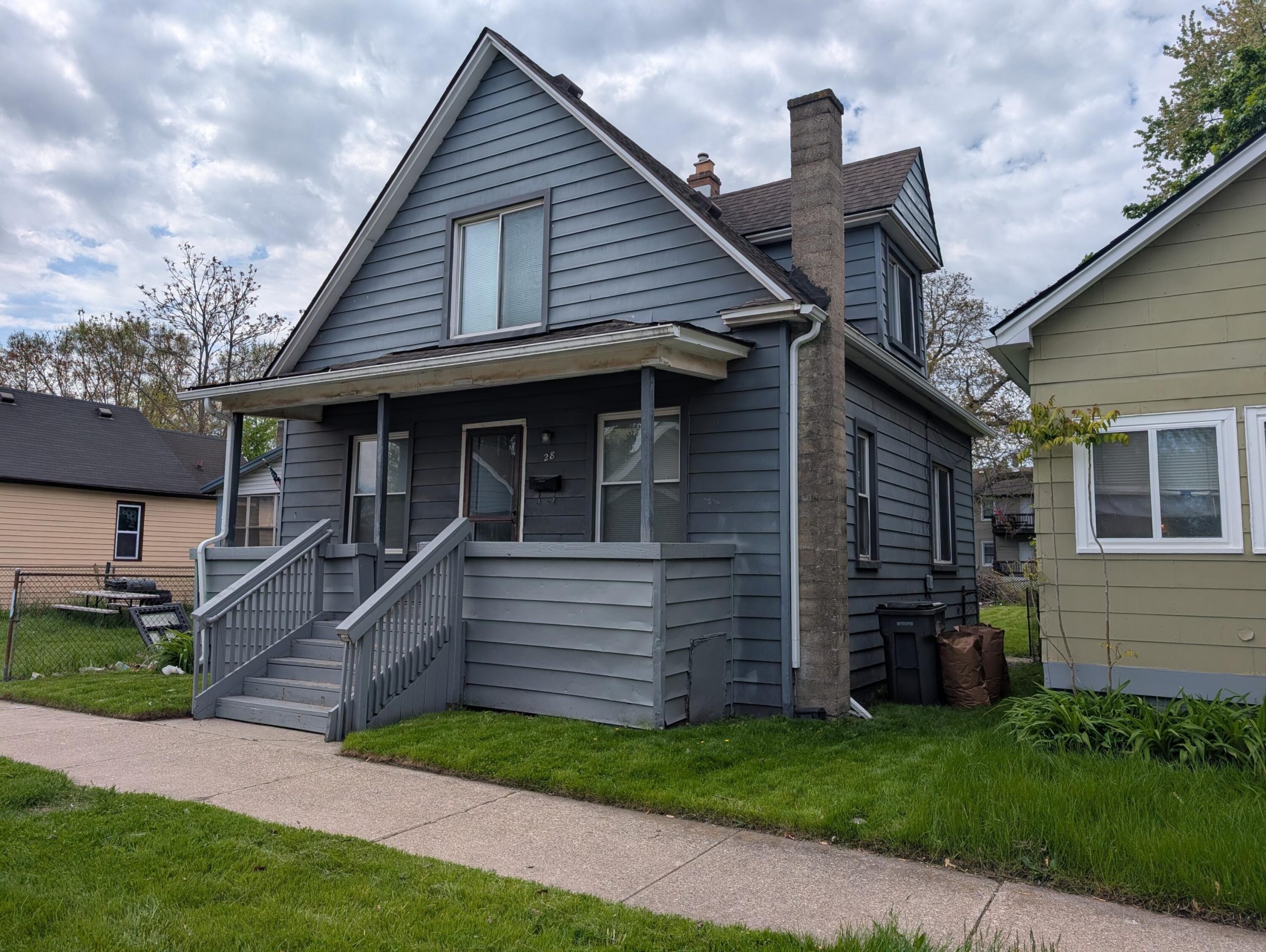 28 E Alexis Avenue
