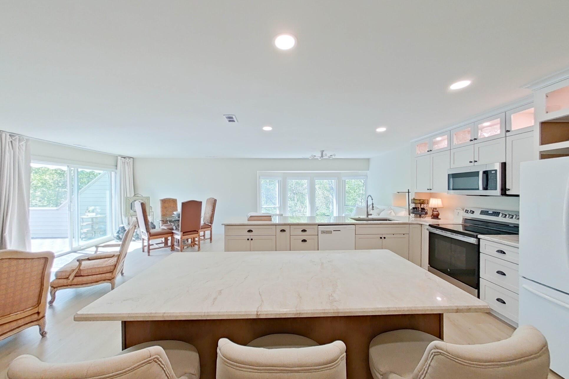 8159 Colony Drive Unit: 23