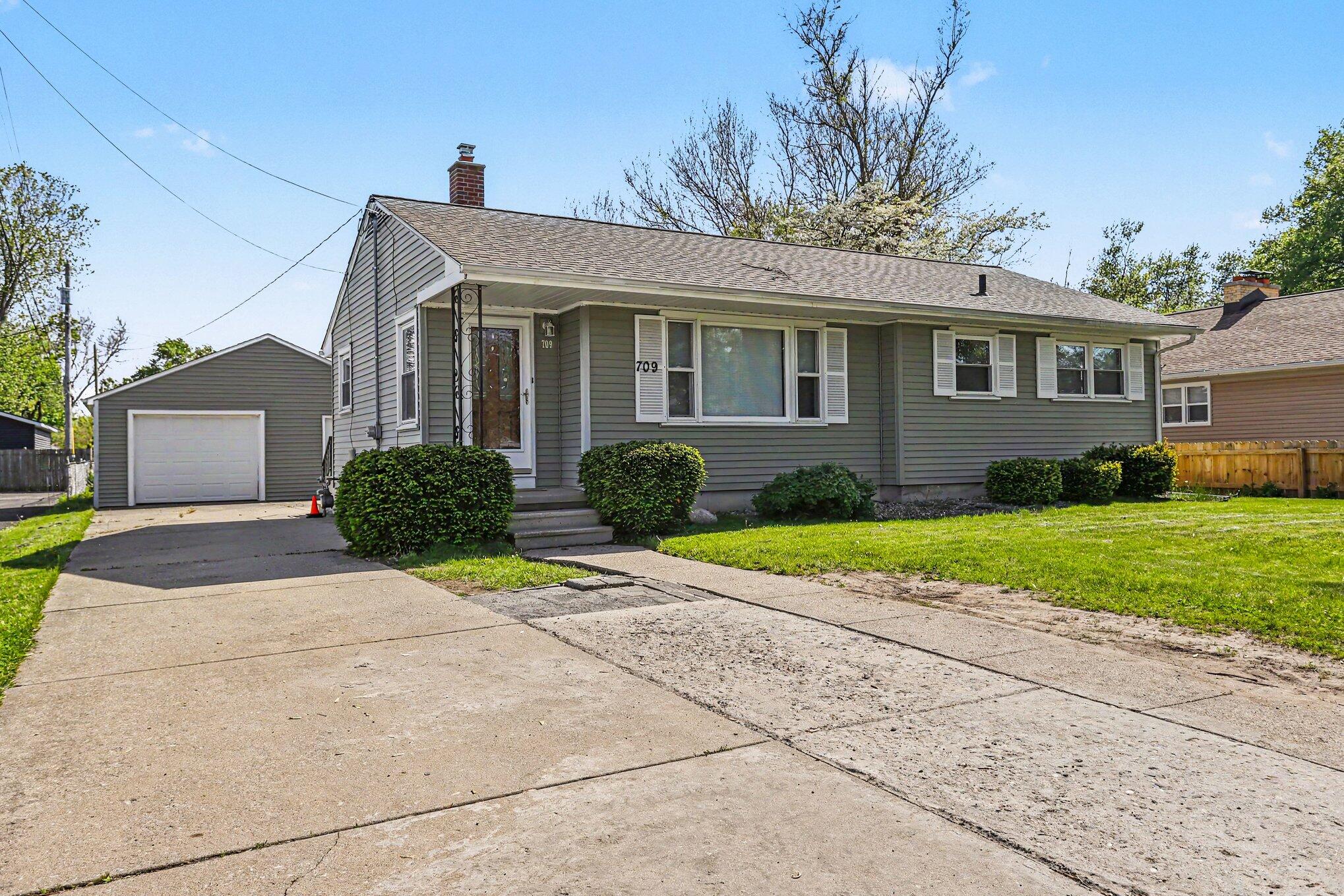 709 W Highland Boulevard