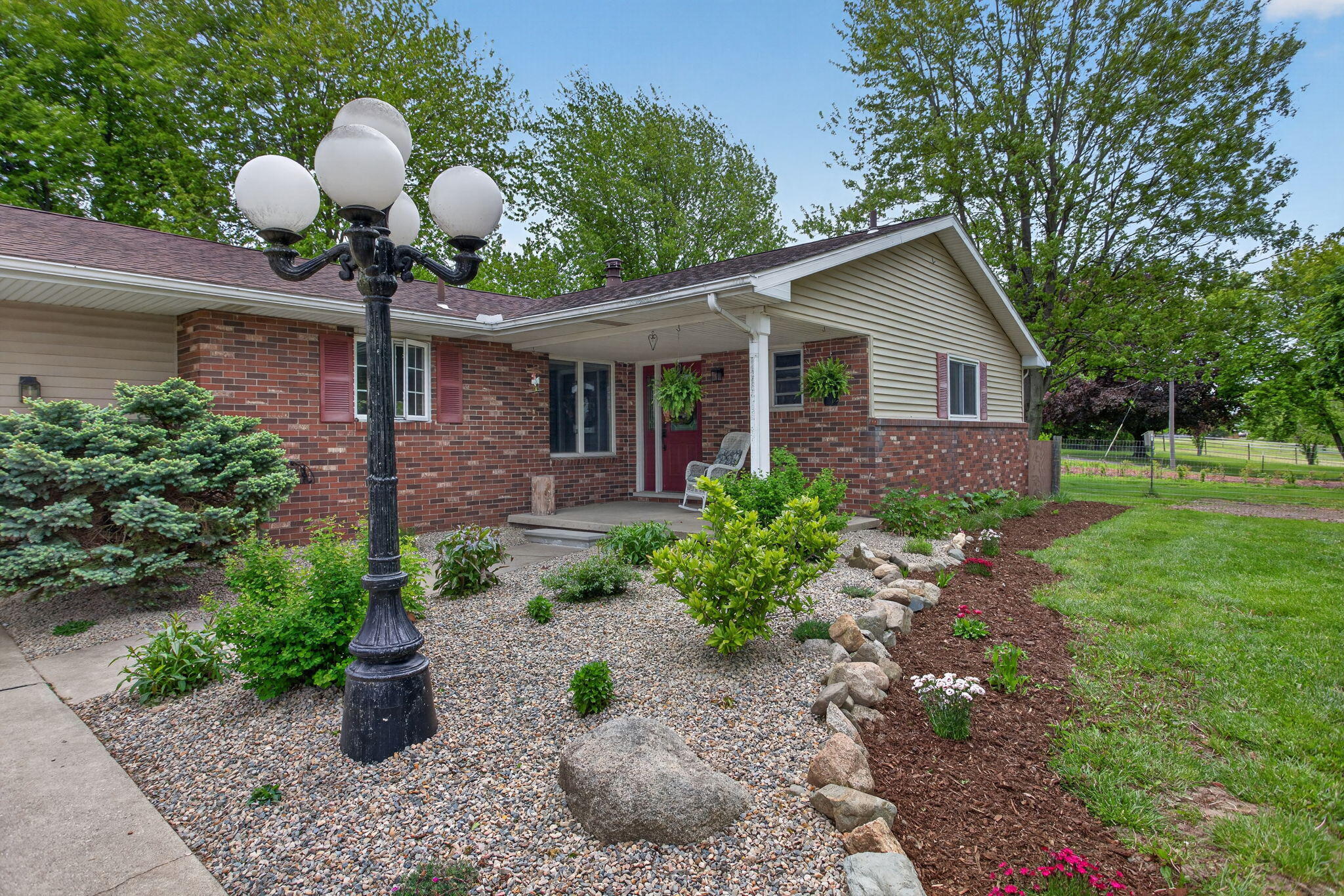 4415 N Rogers Highway