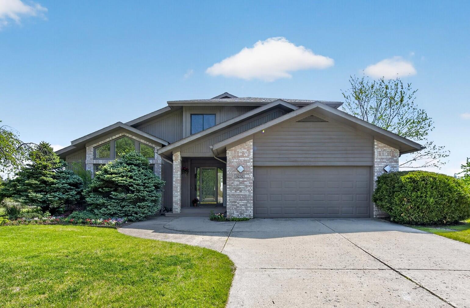 3232 Bellflower Court